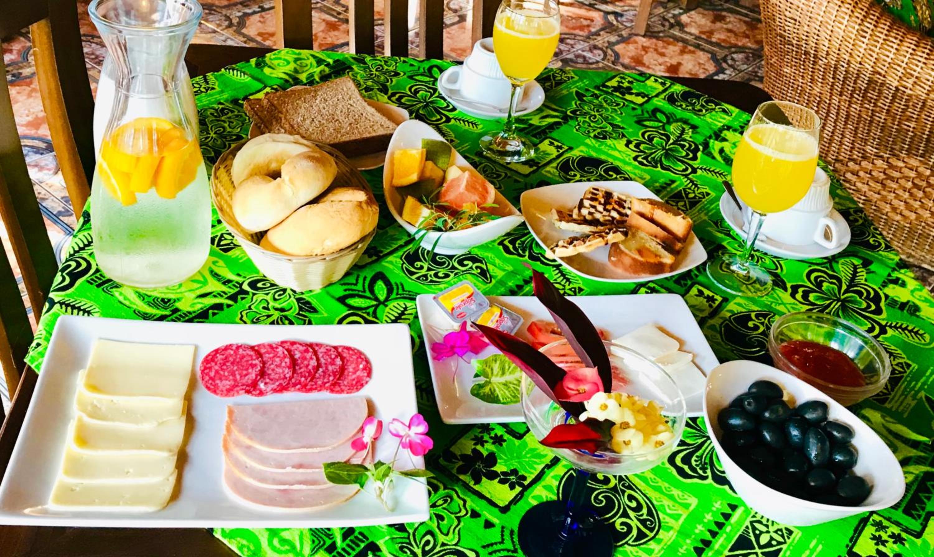 Teanehi Bed & Breakfast