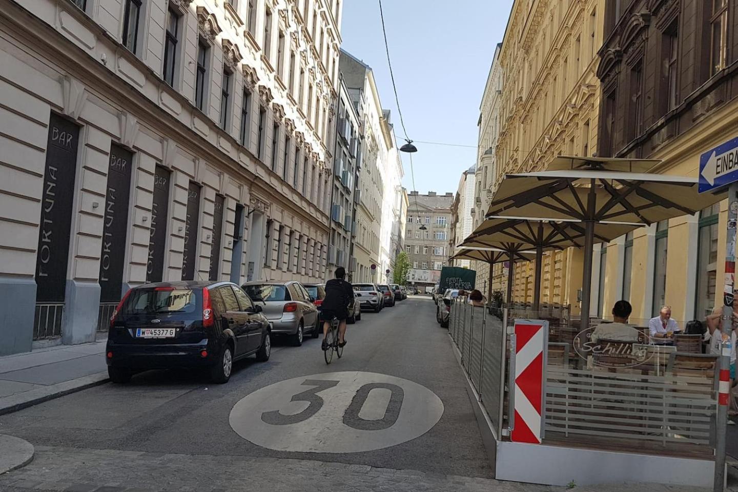 Cosy 3 Room Viennese Flat - 10min to City Center