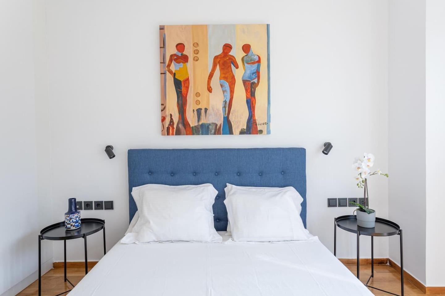 Luxury Penthouse on Akadimias with 2 Bed & 2 Bath