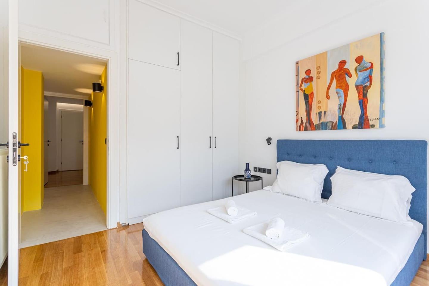 Luxury Penthouse on Akadimias with 2 Bed & 2 Bath