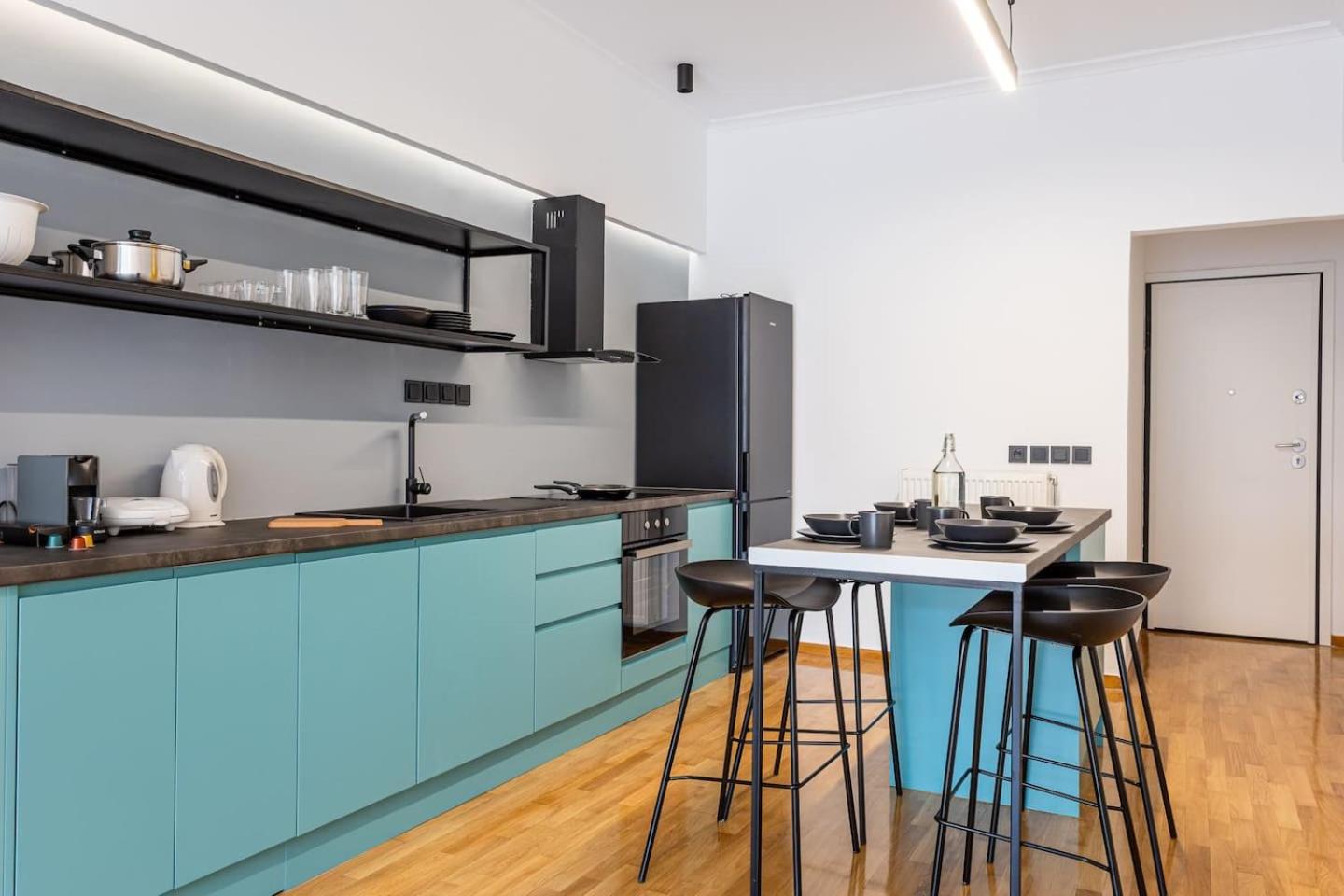 Luxury Penthouse on Akadimias with 2 Bed & 2 Bath