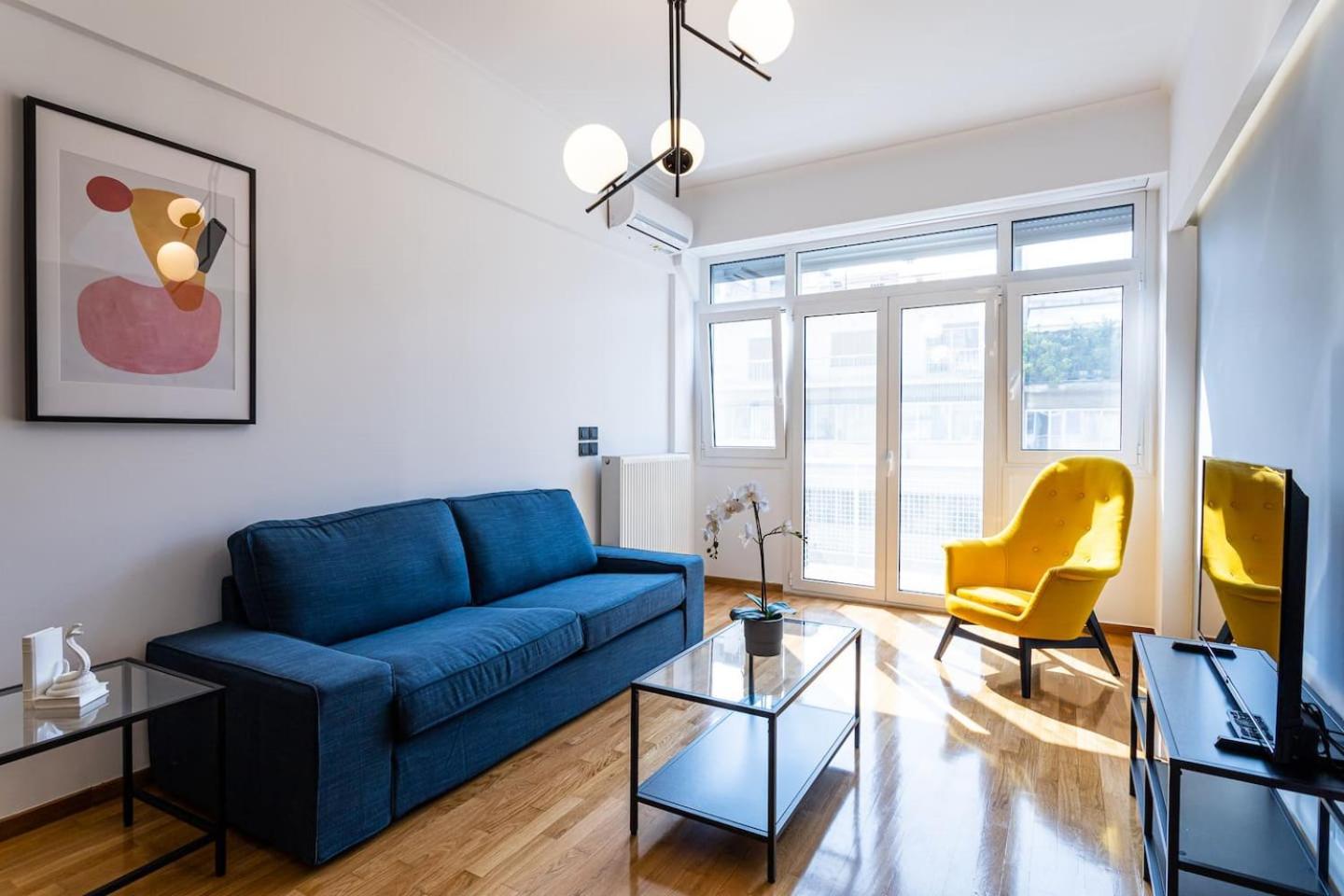Luxury Penthouse on Akadimias with 2 Bed & 2 Bath