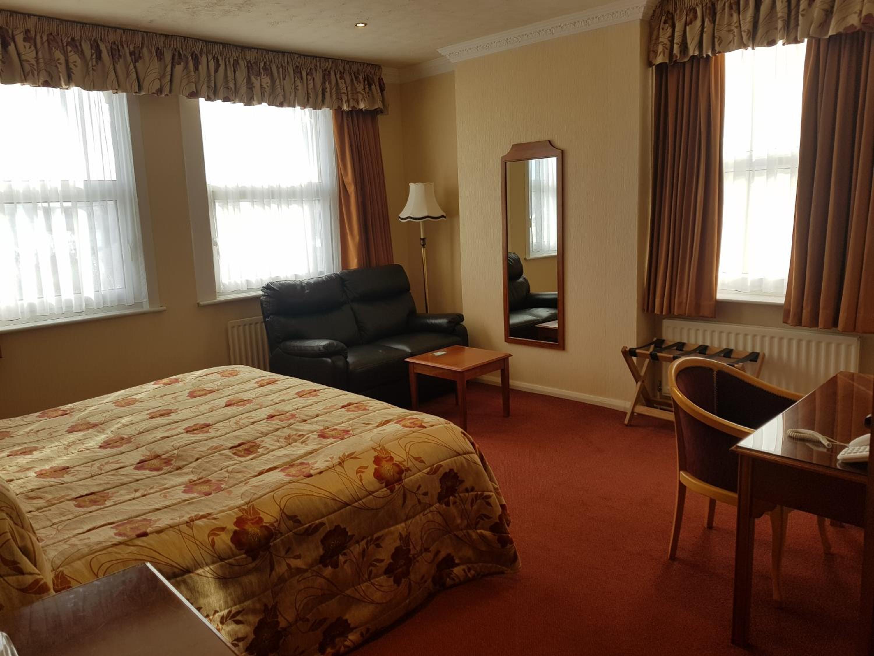 Douglas Vacations - Welbeck Hotel  Apartments - Property Image 9