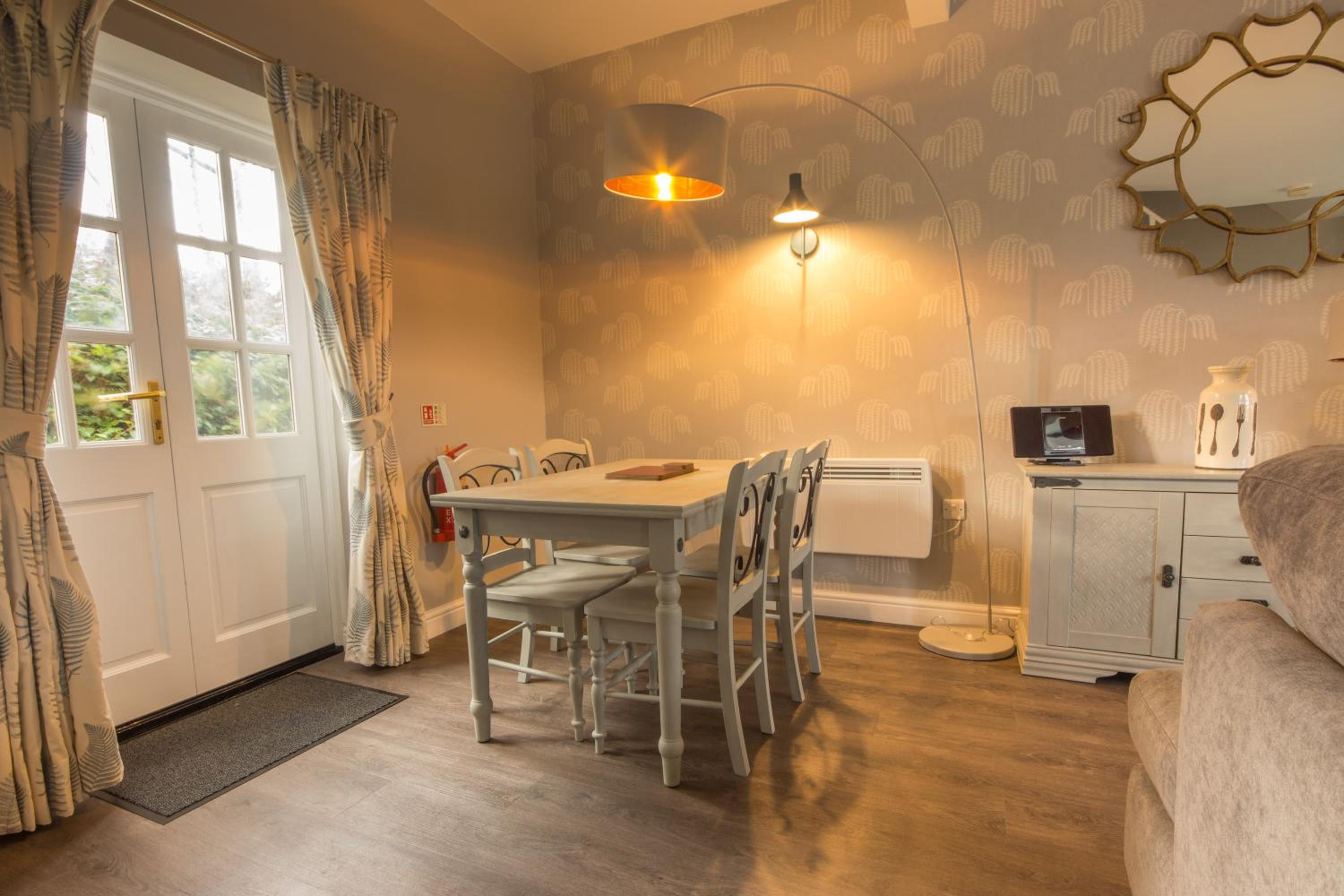 Peveril Cottage - Darwin Lake Holiday Village view 4