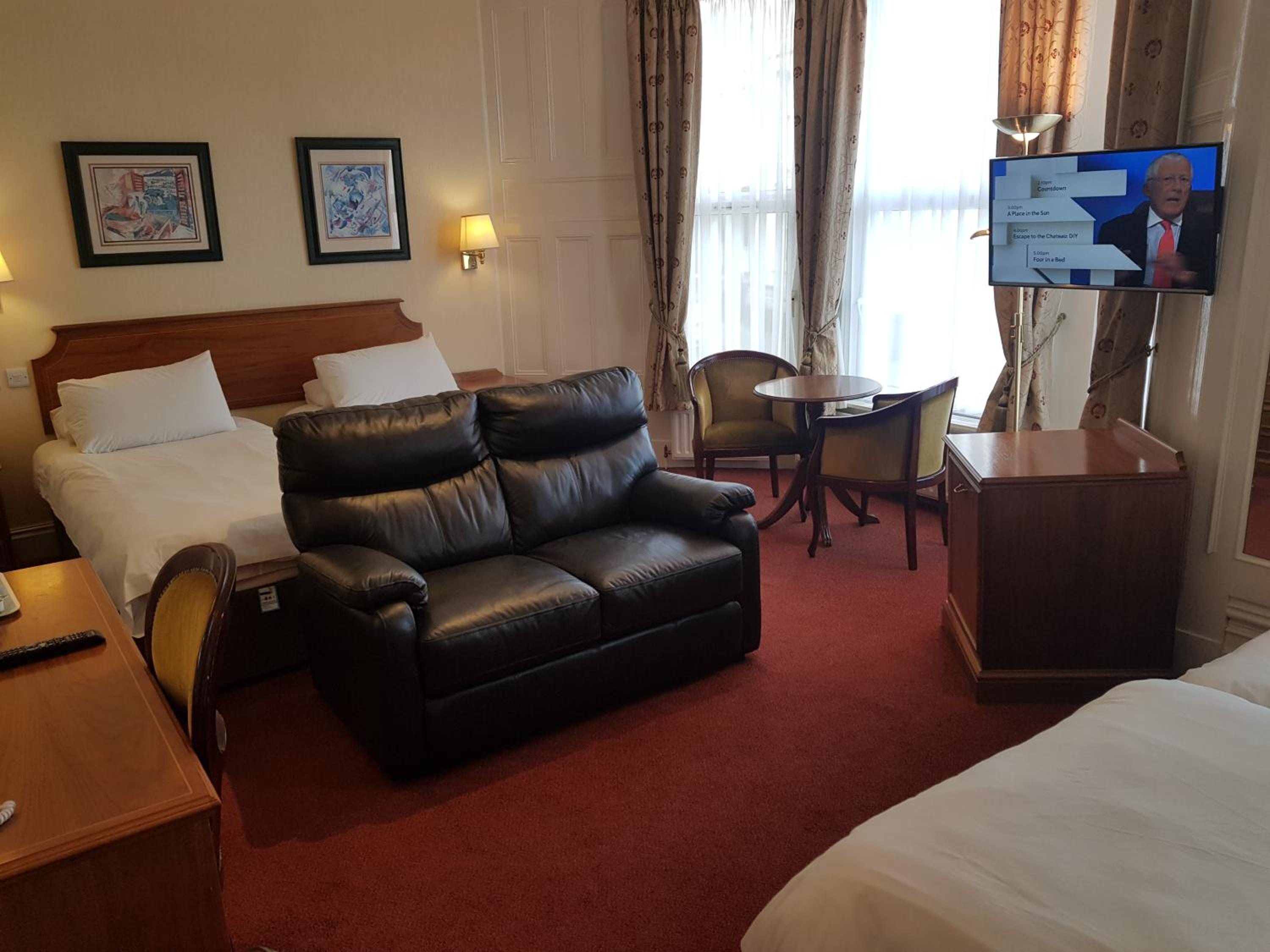 Douglas Vacations - Welbeck Hotel  Apartments - Property Image 2