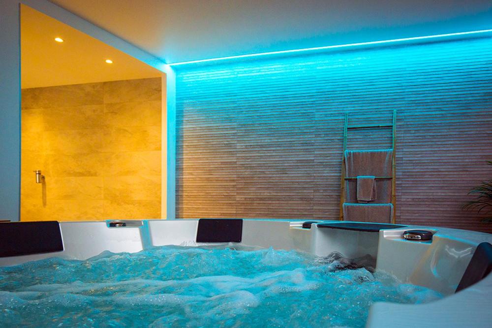 Jacuzzi