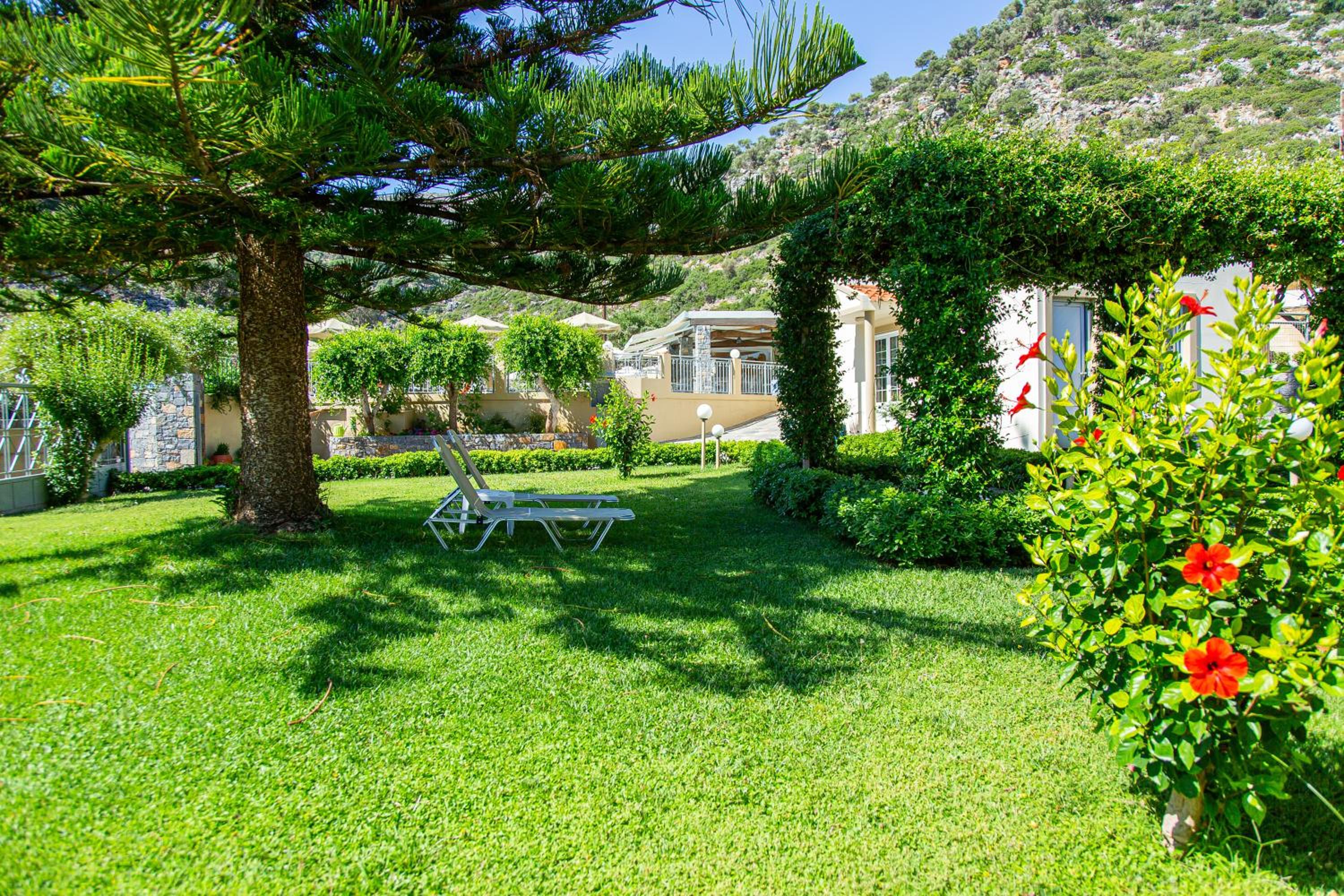 Villa Mare Monte ApartHotel