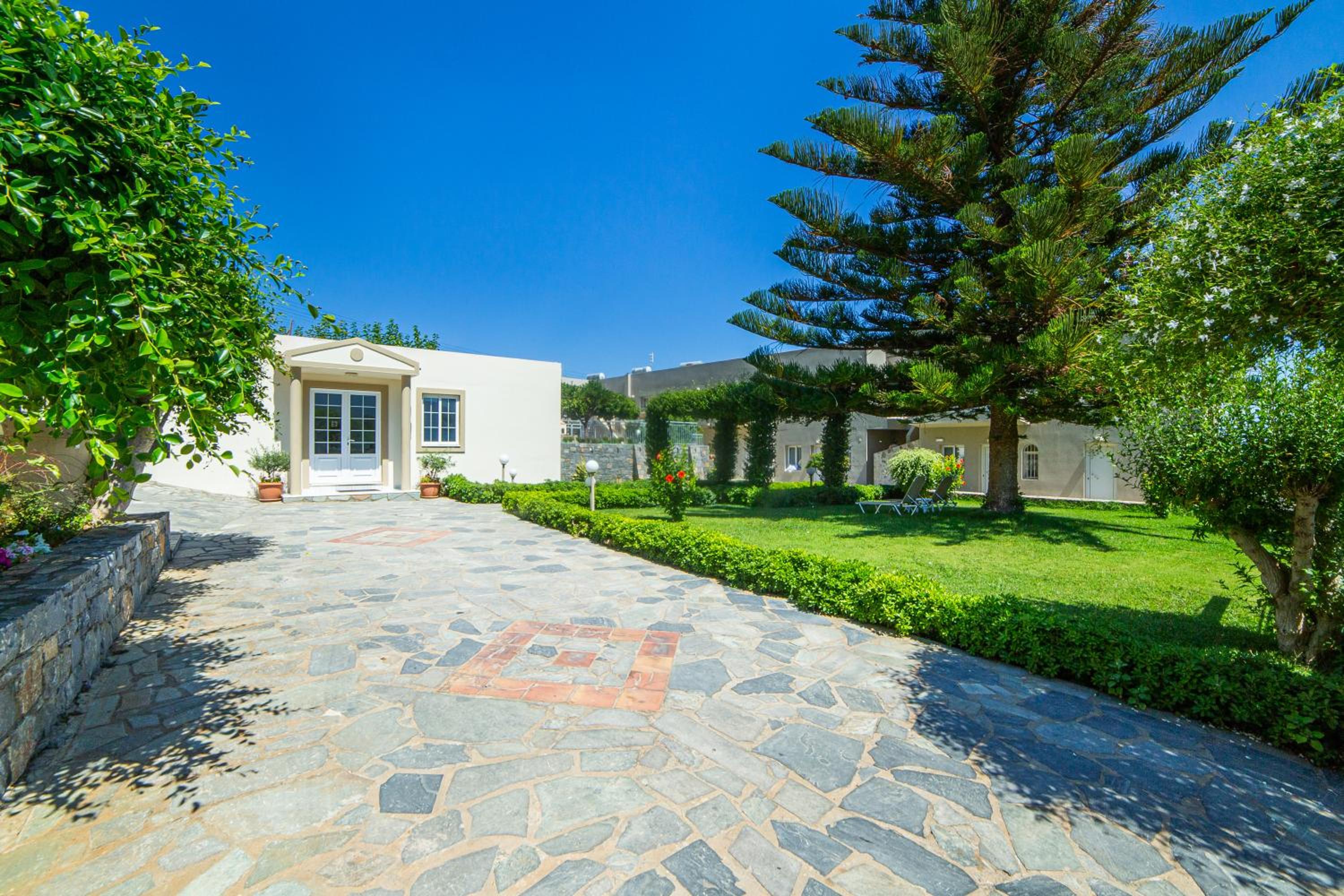 Villa Mare Monte ApartHotel