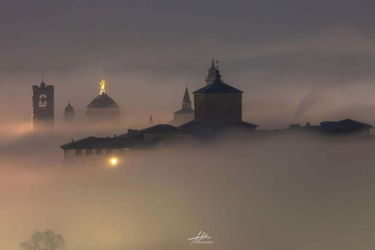 Angolo Del Poeta view 2