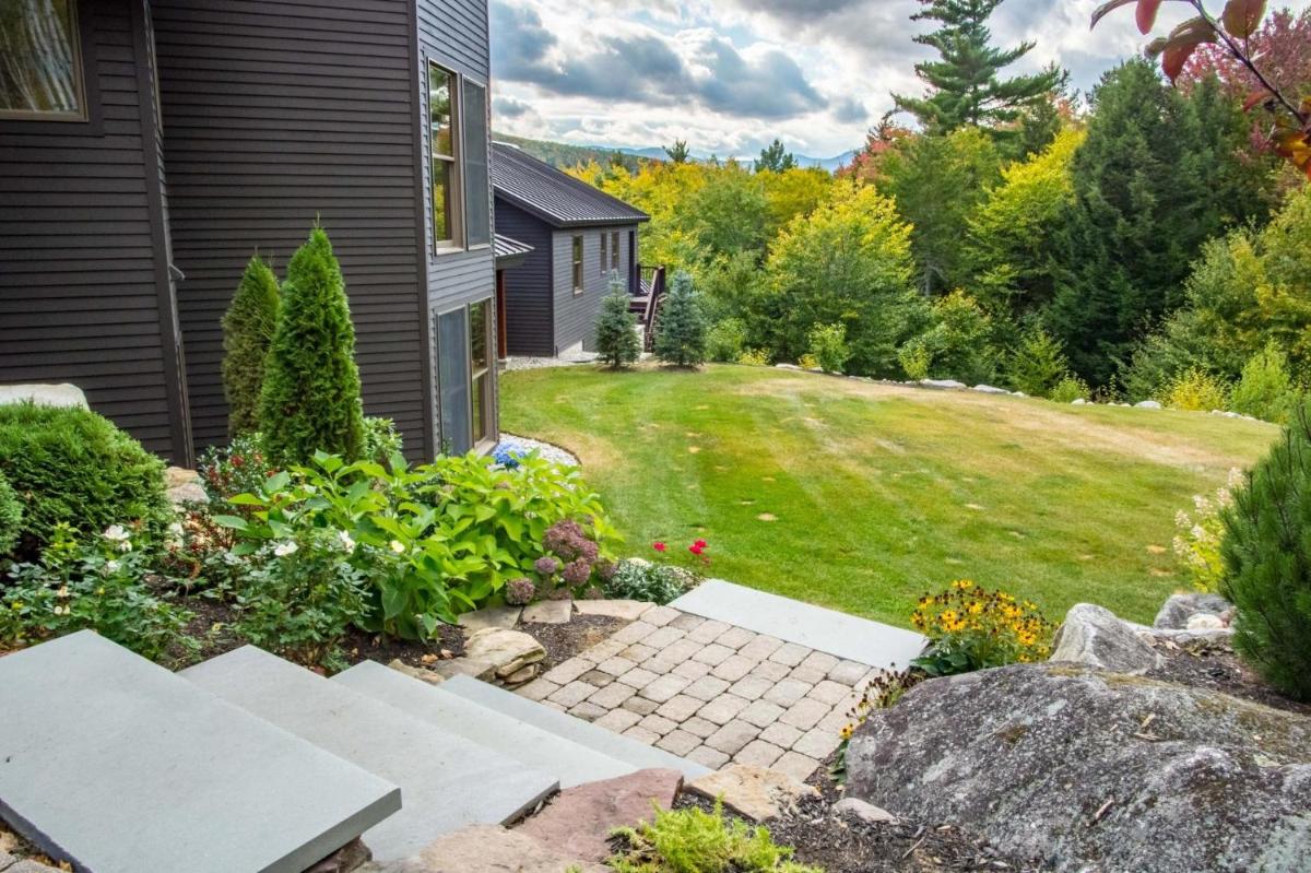 THE MANSION on 5 Acres Overlooking Sunday River view 3