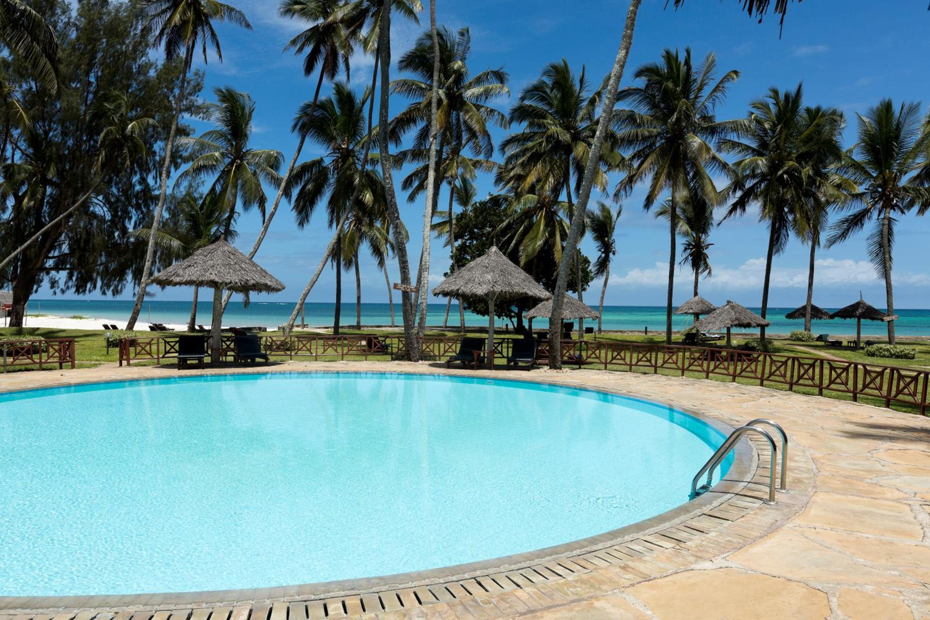 Neptune Paradise Beach Resort & Spa - All Inclusive
