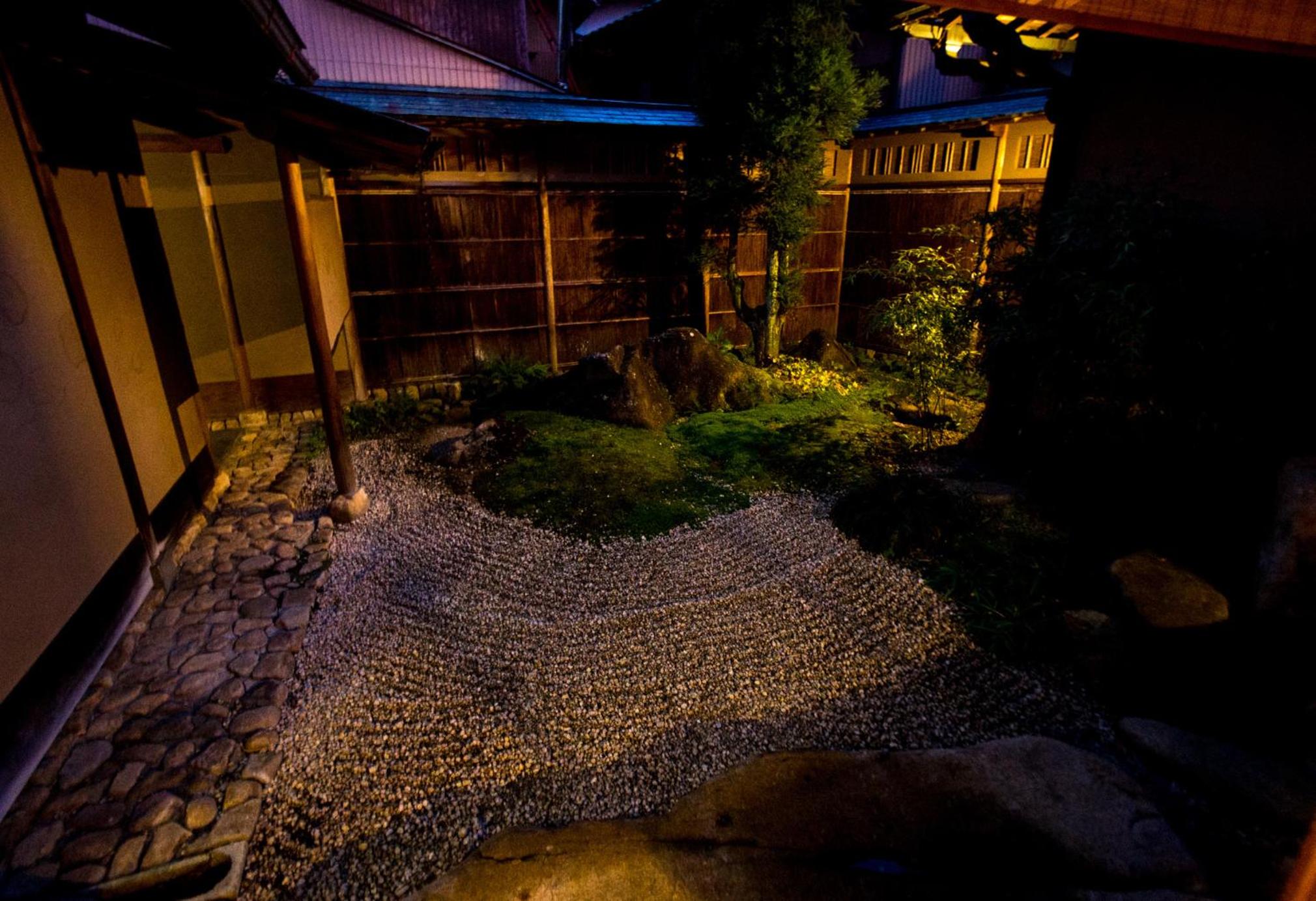 SUKIYA-zukuri Suehiro