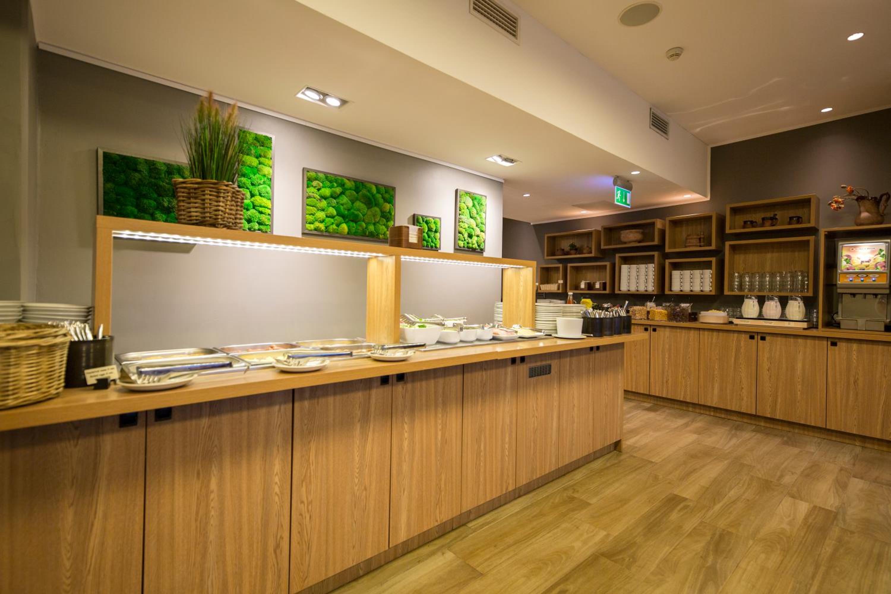 Tallinn Vacations - Go Hotel Shnelli - Property Image 1