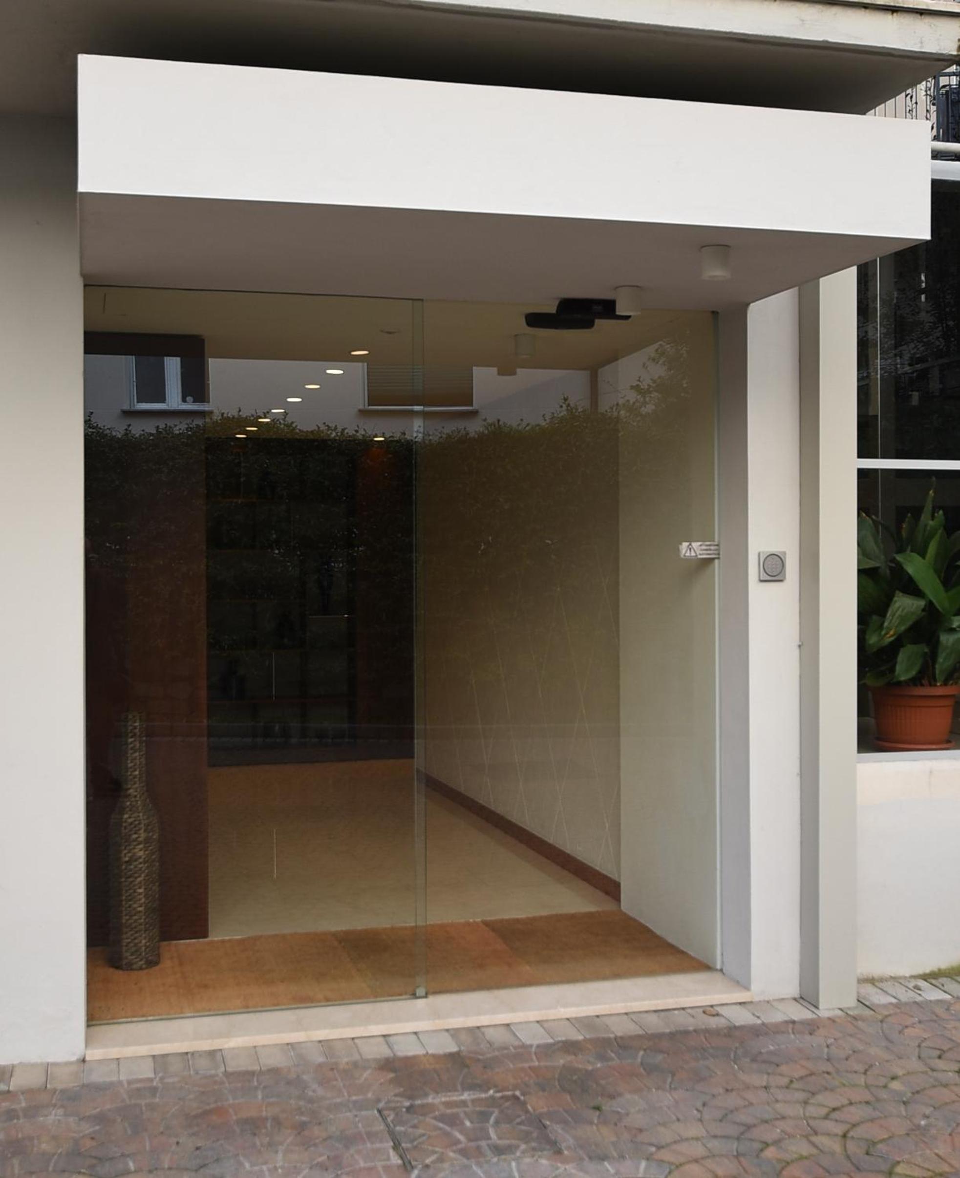 Lake Como Holiday Apartments view 2
