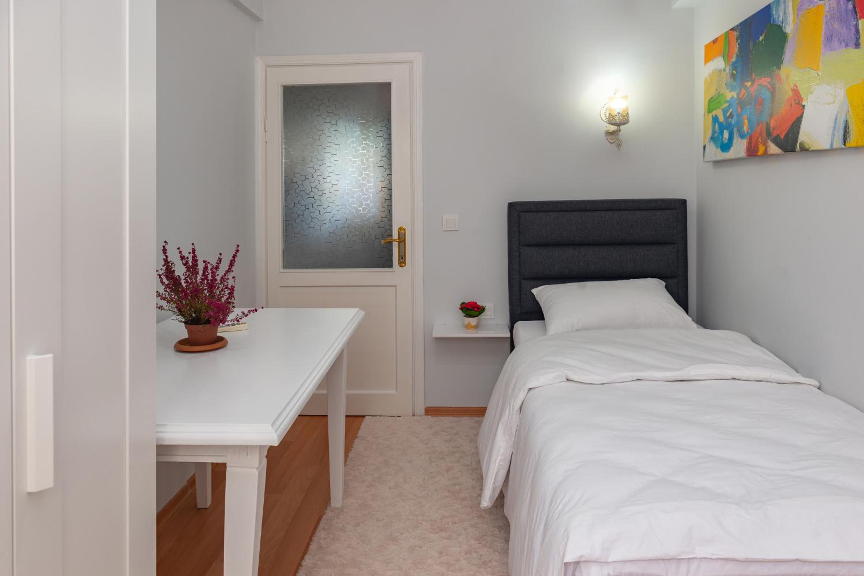 Dualis Hotel - Image 174