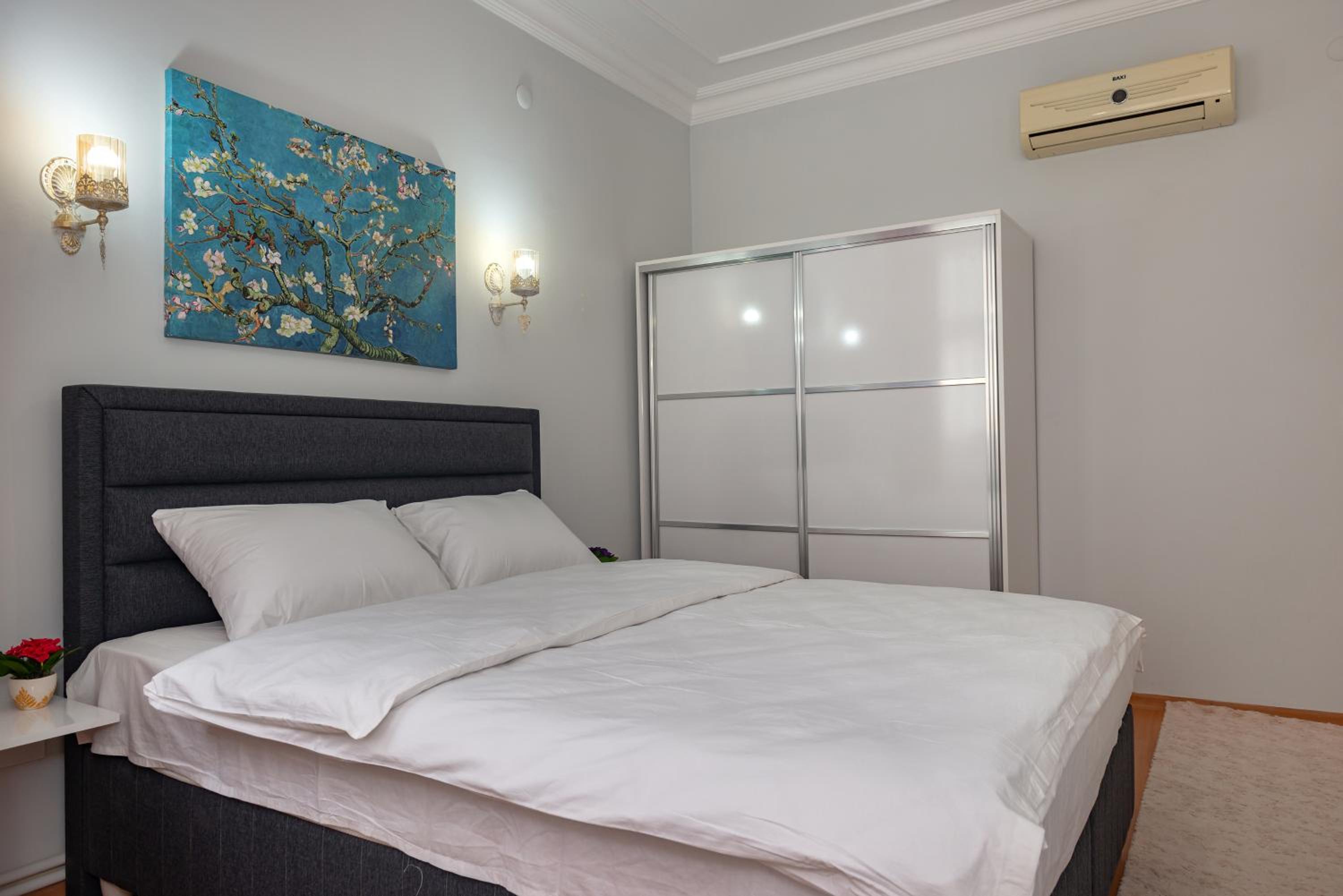 Dualis Hotel - Image 30