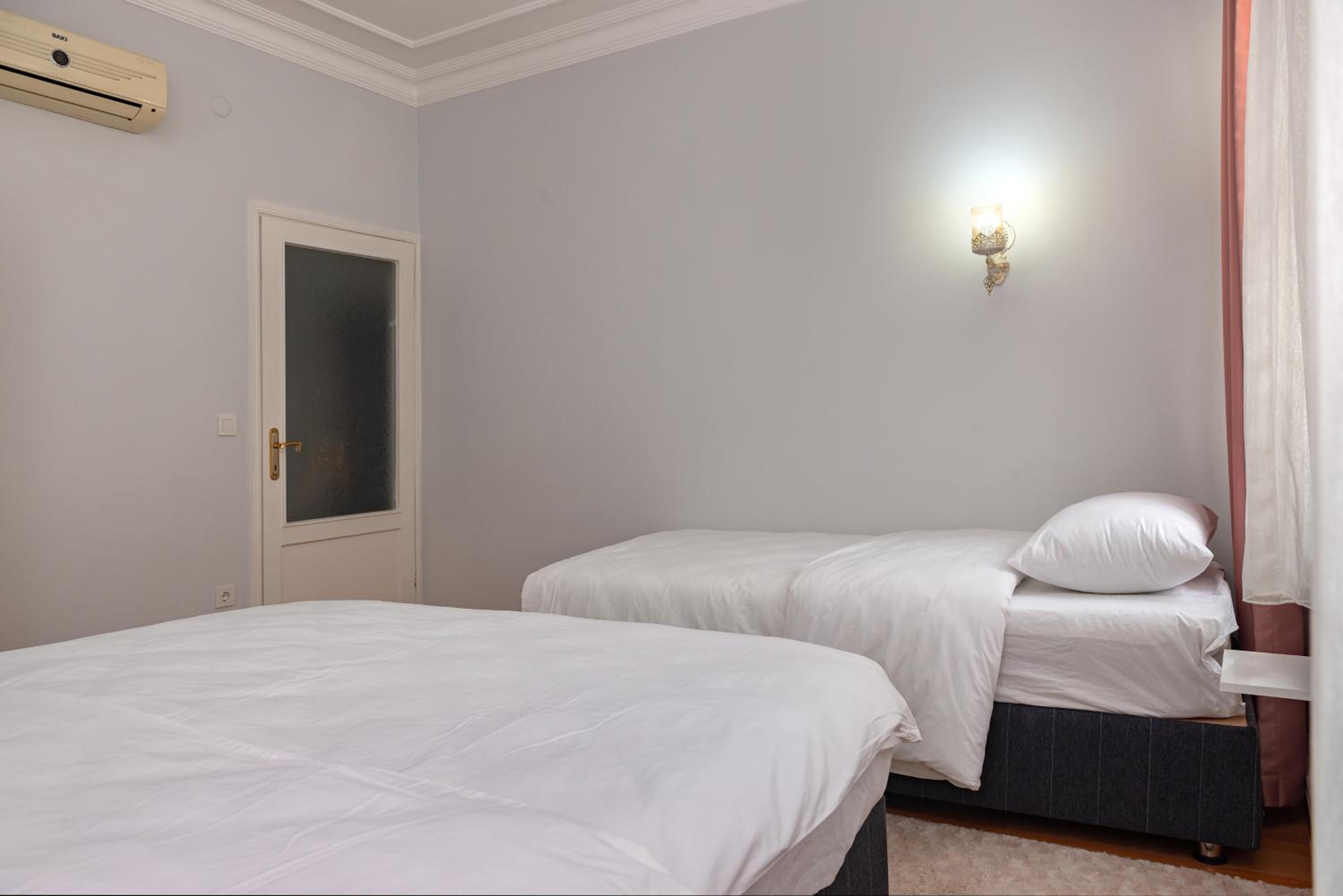 Dualis Hotel - Image 31