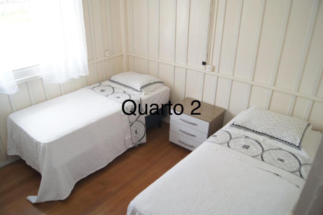 Casa com 4 quartos à 200 m da praia c/ churrasqueira