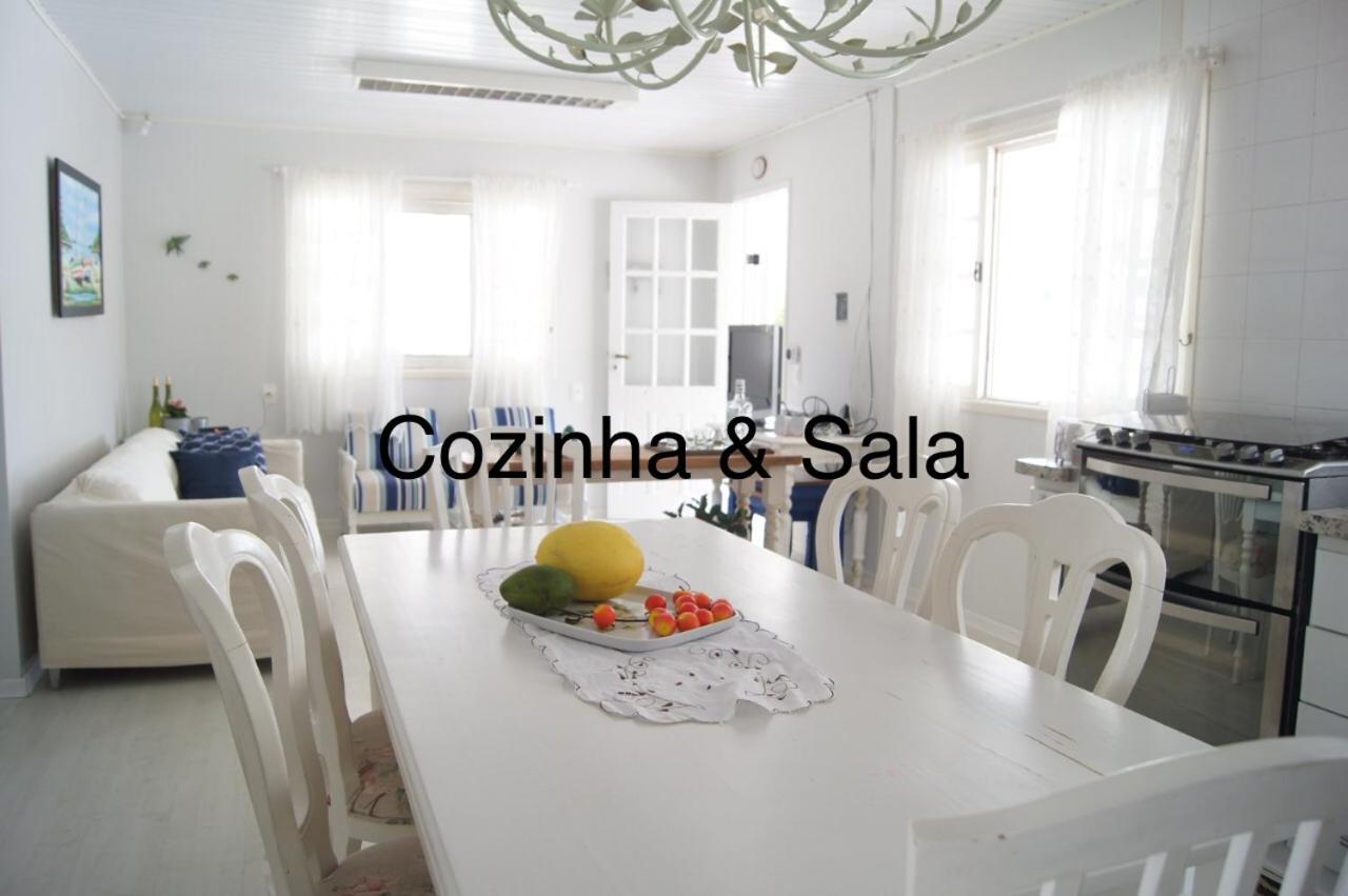Casa com 4 quartos à 200 m da praia c/ churrasqueira