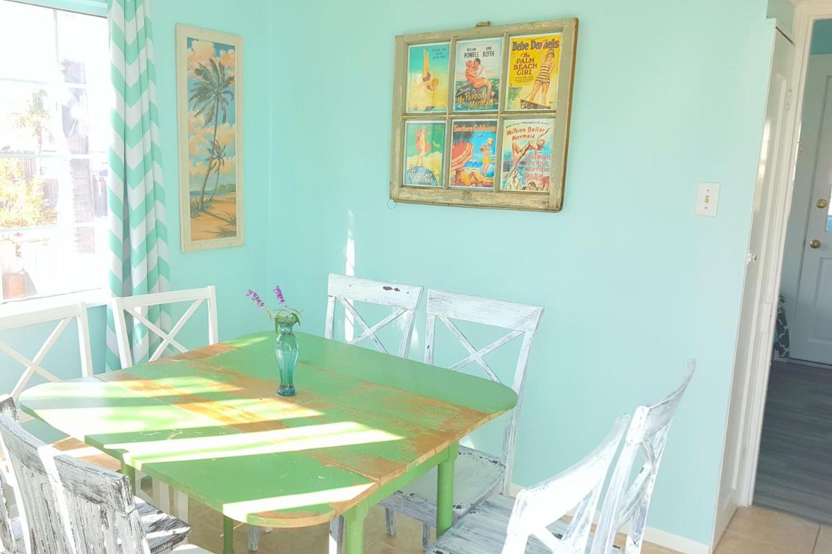Short walk to beach 3 br 2 bath restored 1935 home
