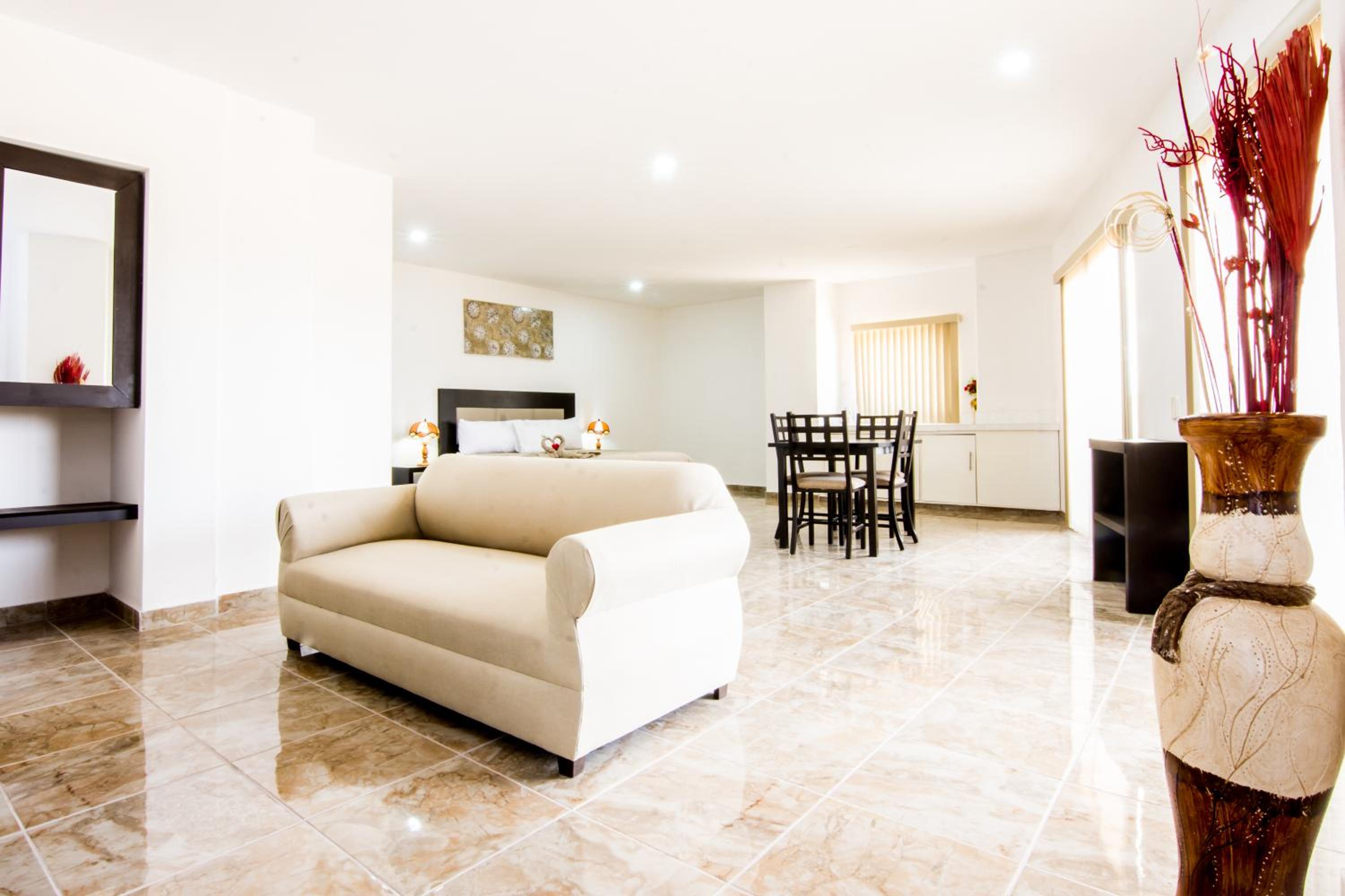 BB INN - Property Image 50