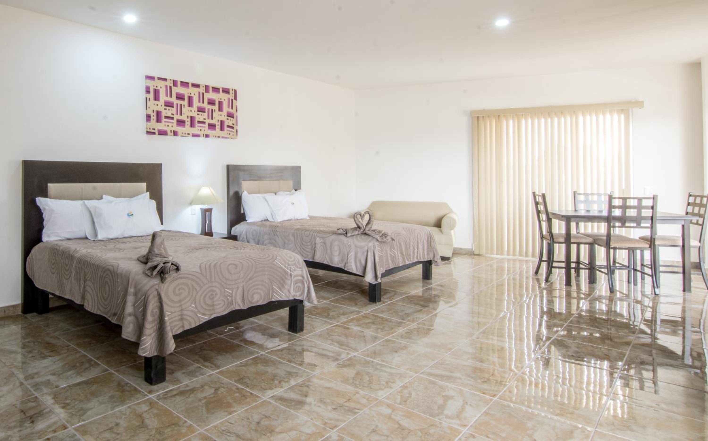 BB INN - Property Image 33