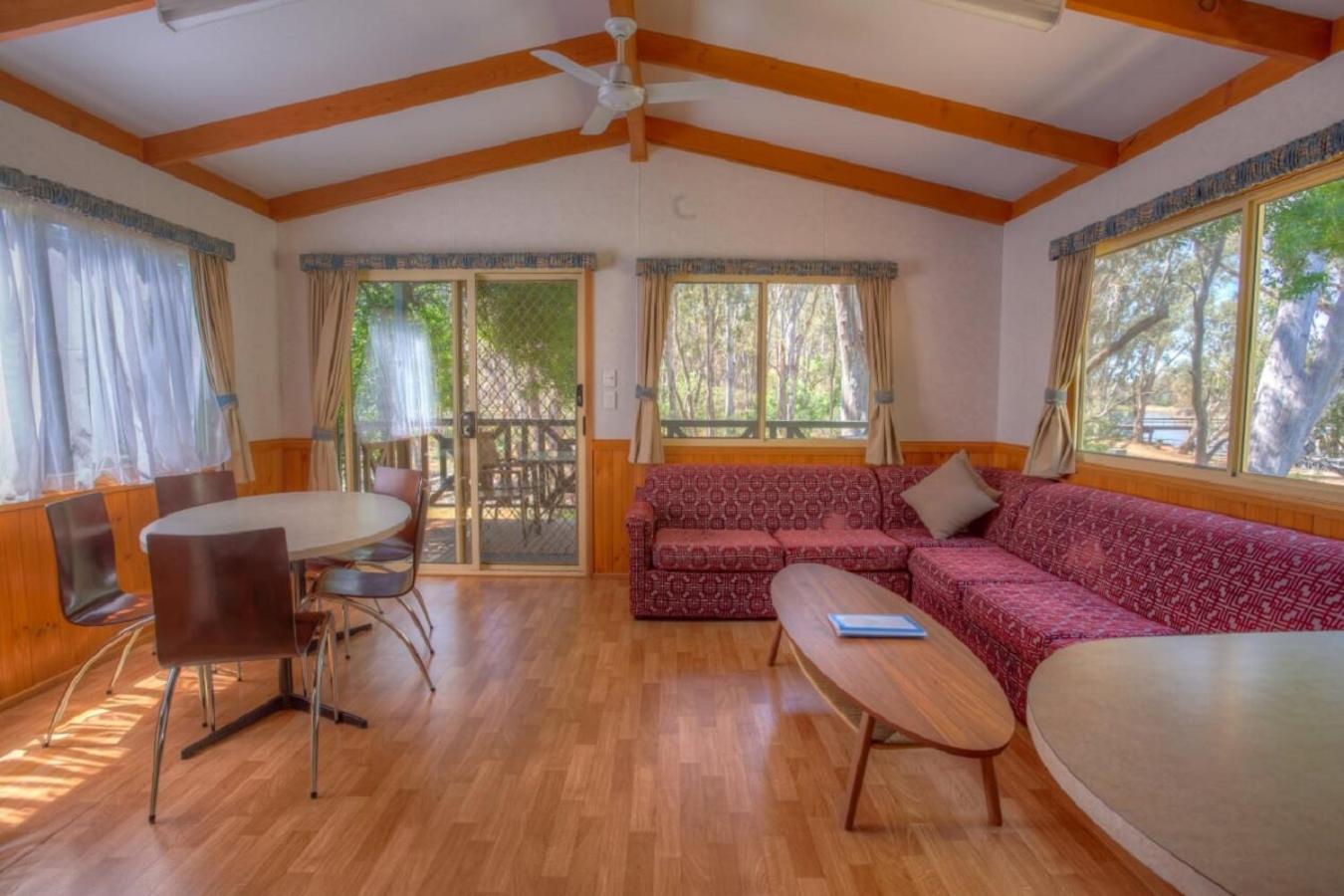 Moama Riverside Holiday Park