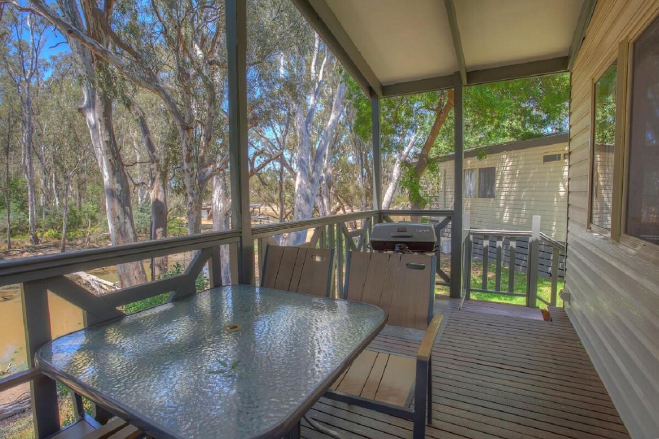 Moama Riverside Holiday Park