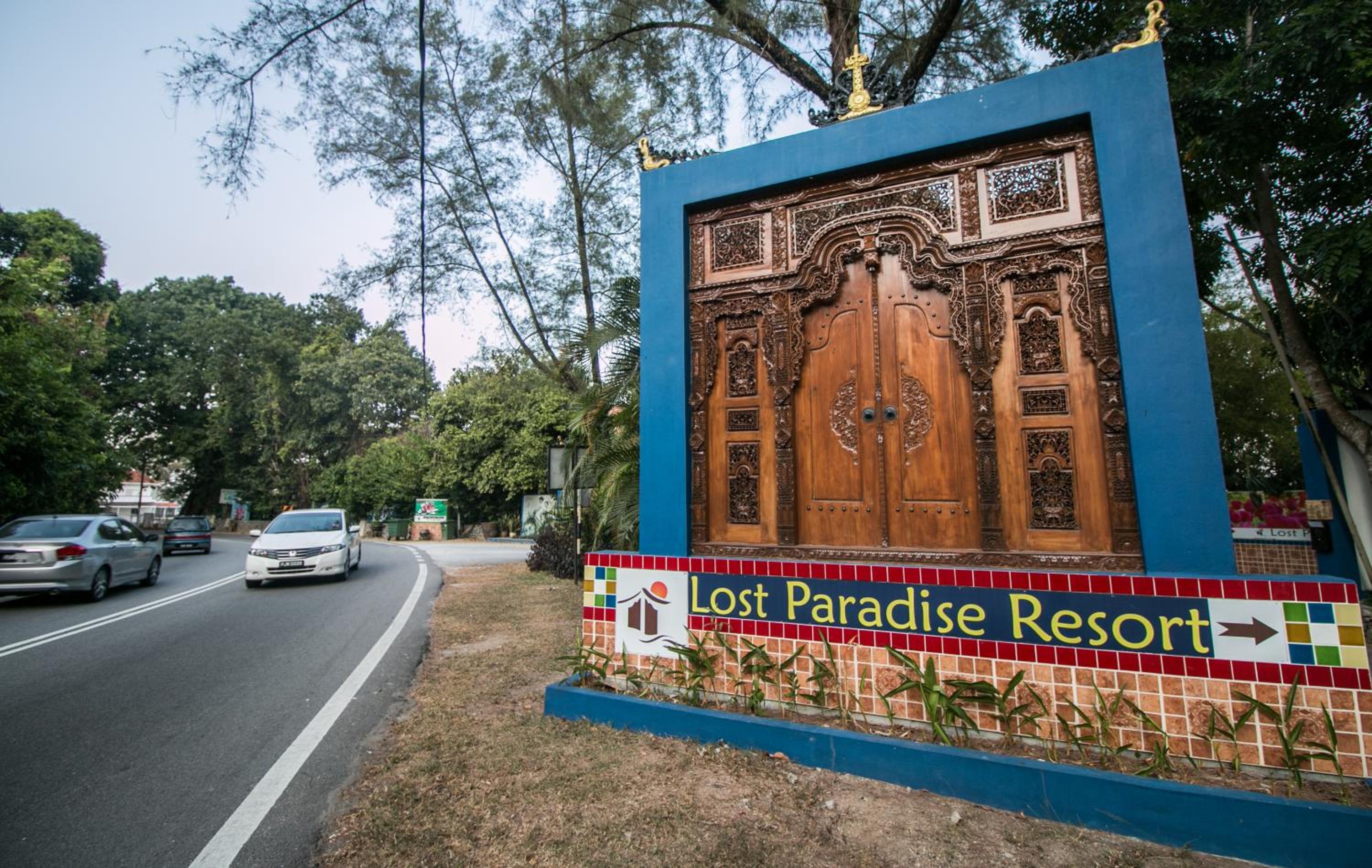 Lost Paradise Resort