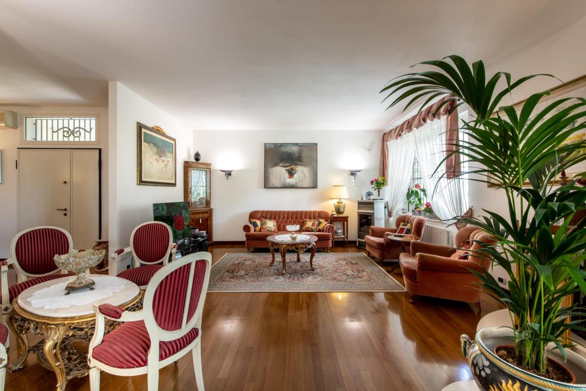 Villa Tigli Luxury B&B view 5