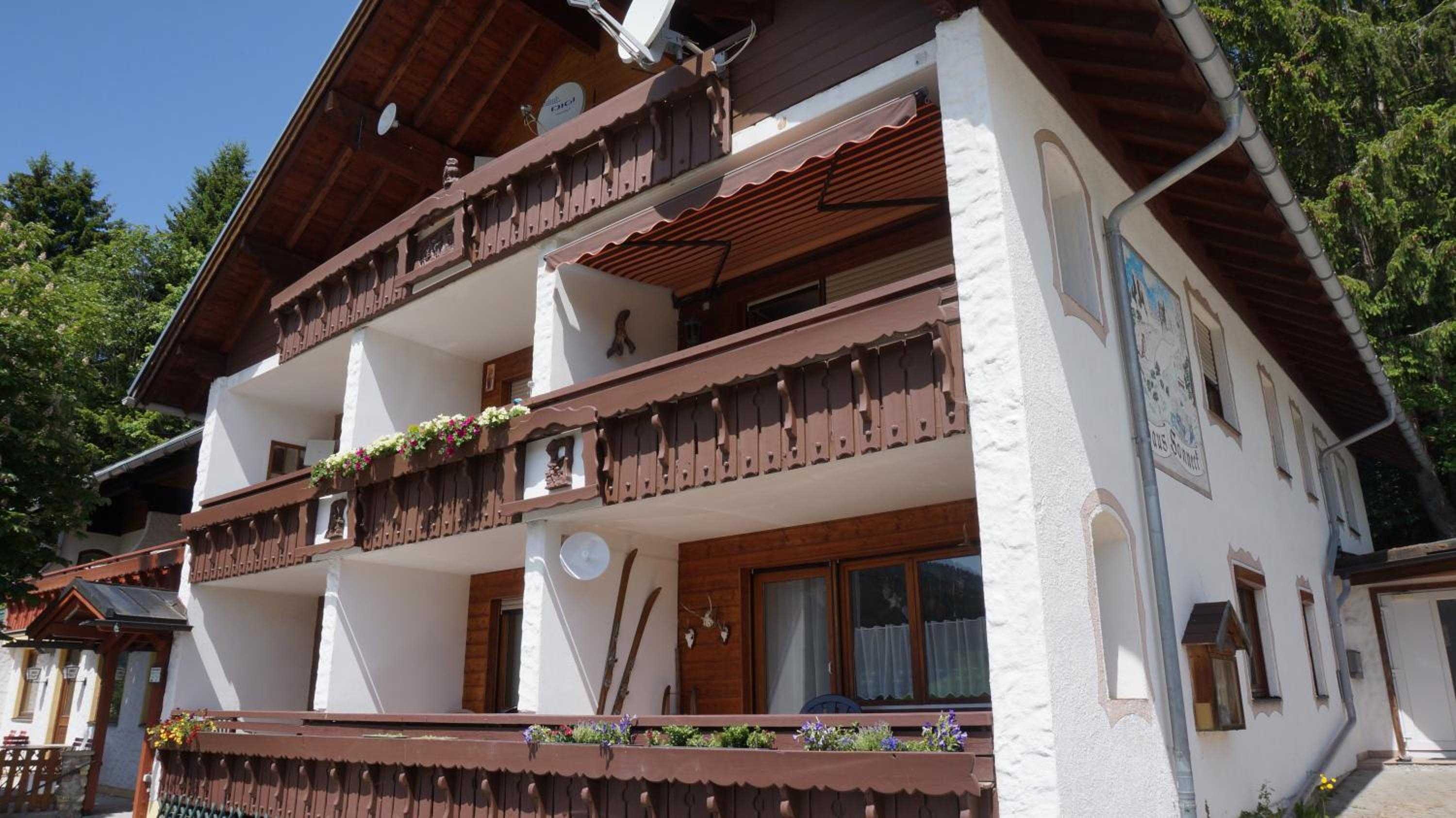 Almblick Ferienwohnung - main view