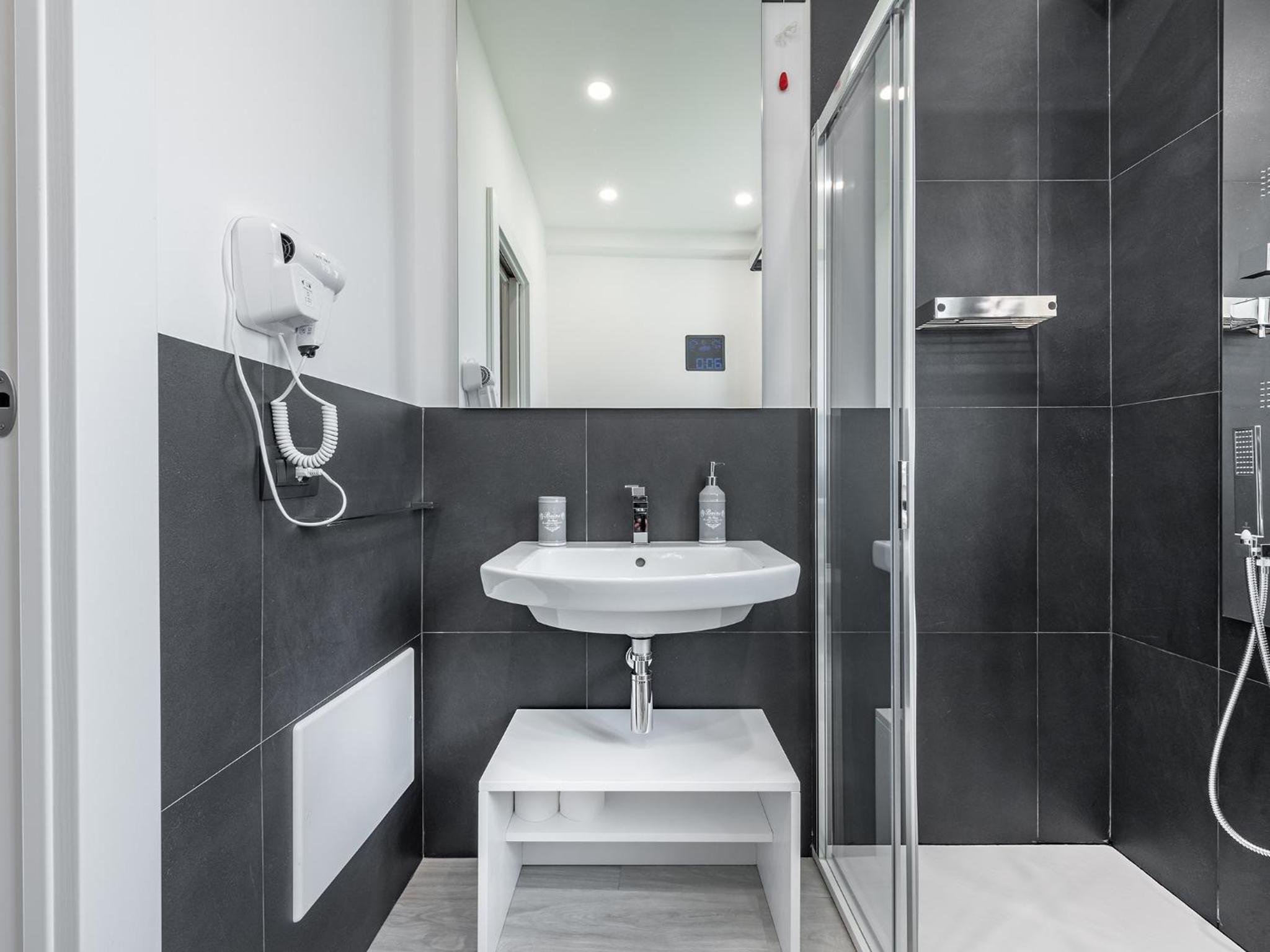 Diaz Apartment en Cagliari — bathroom
