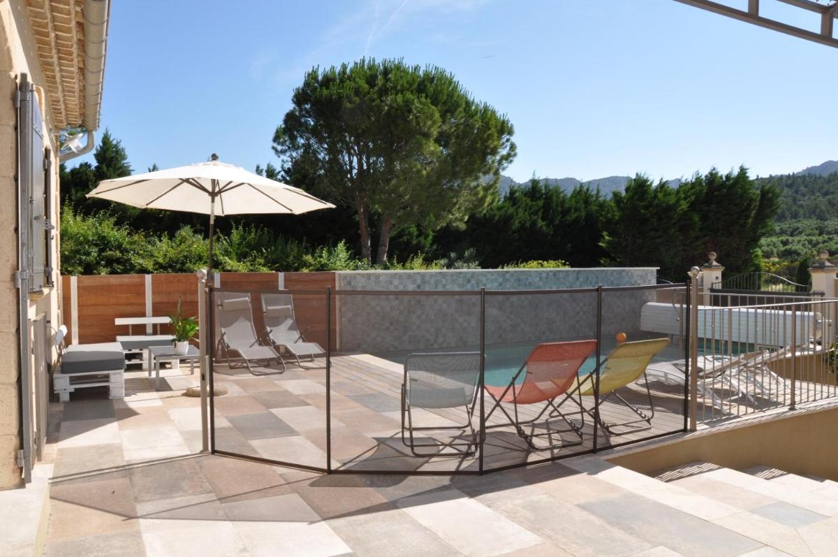 Le Panorama des Alpilles view 3
