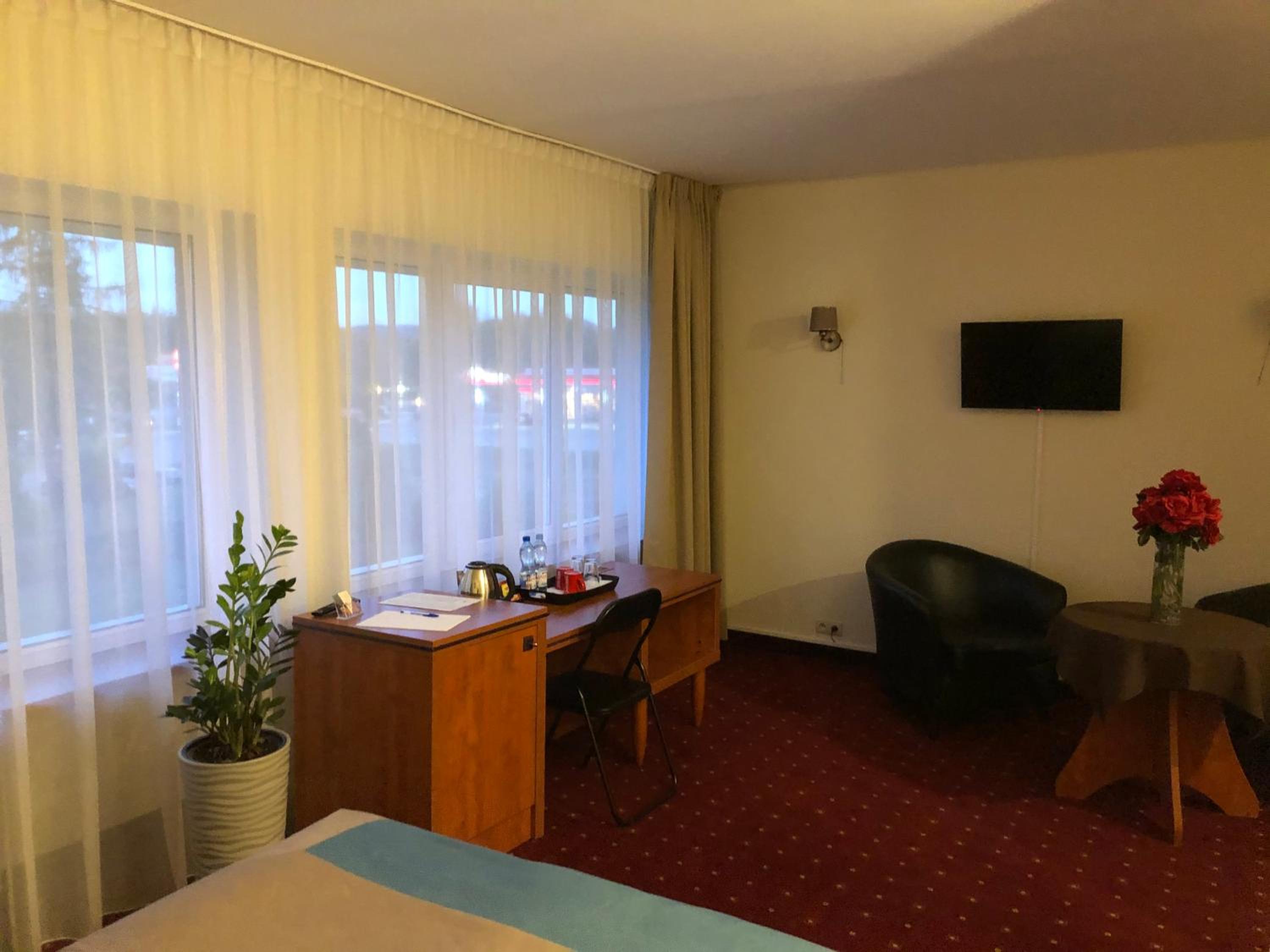 Hotel Biały en Wałbrzych — hotel room