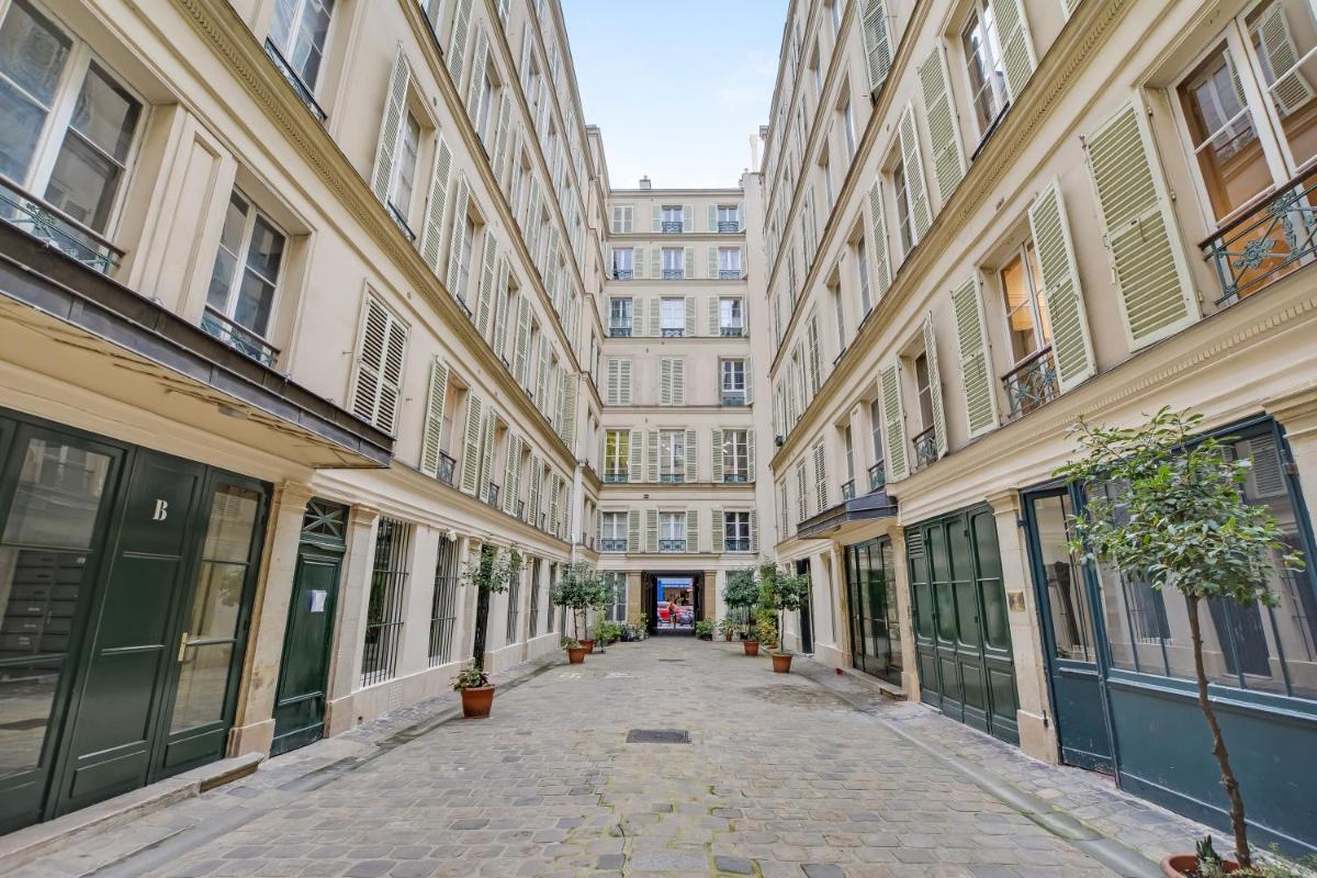 Pick A Flat's Apartment in Opera - Rue Grange Batelière