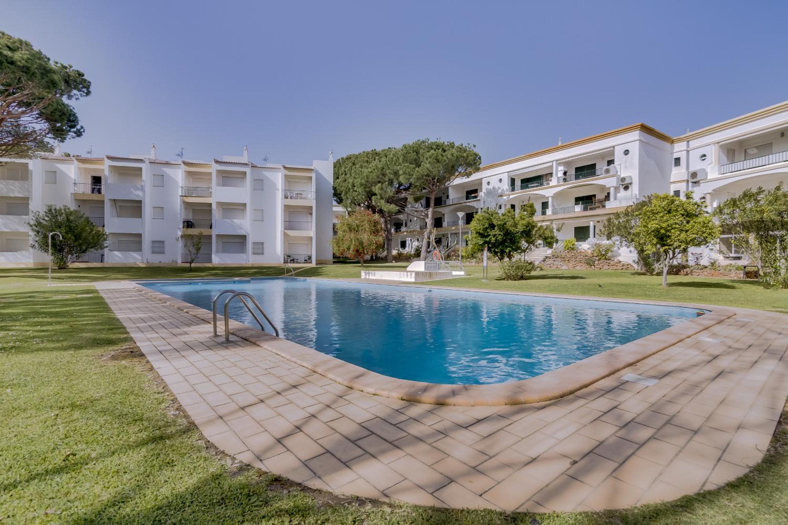 Pinhal do Golfe - 2 Bedrooms - Vilamoura view 4