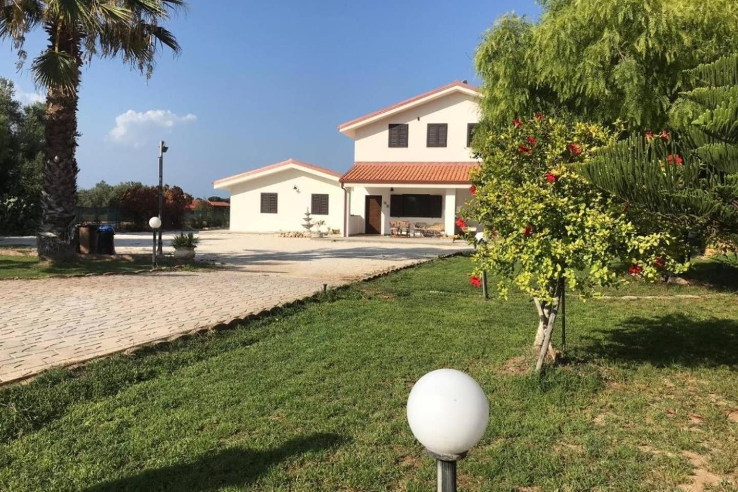 Photo 72