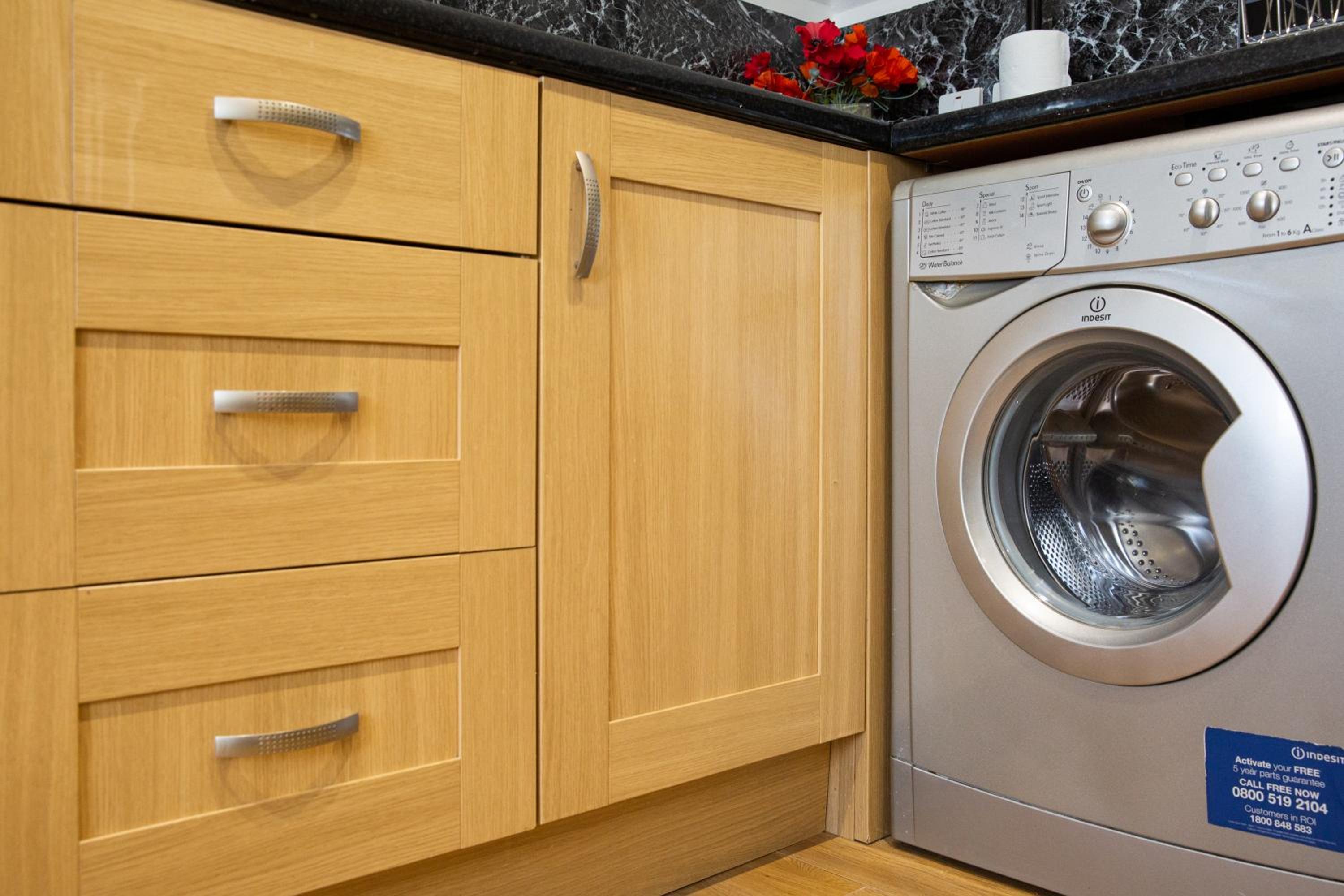 Velvet 2-bedroom apartment, Clockhouse, Hoddesdon view 3