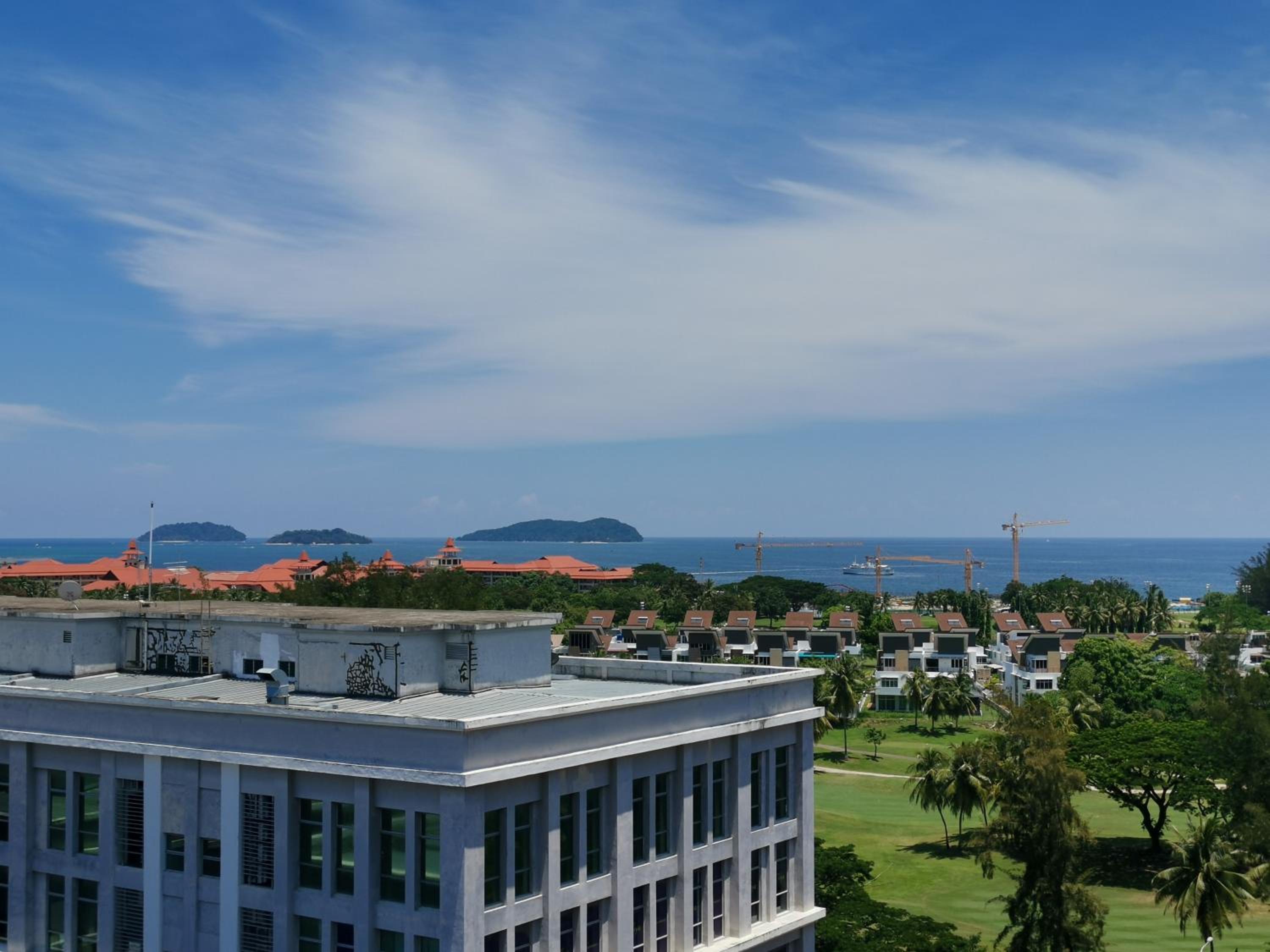 Sunset Seaview Vacation Condos @ IMAGO Shopping Mall, photo 109