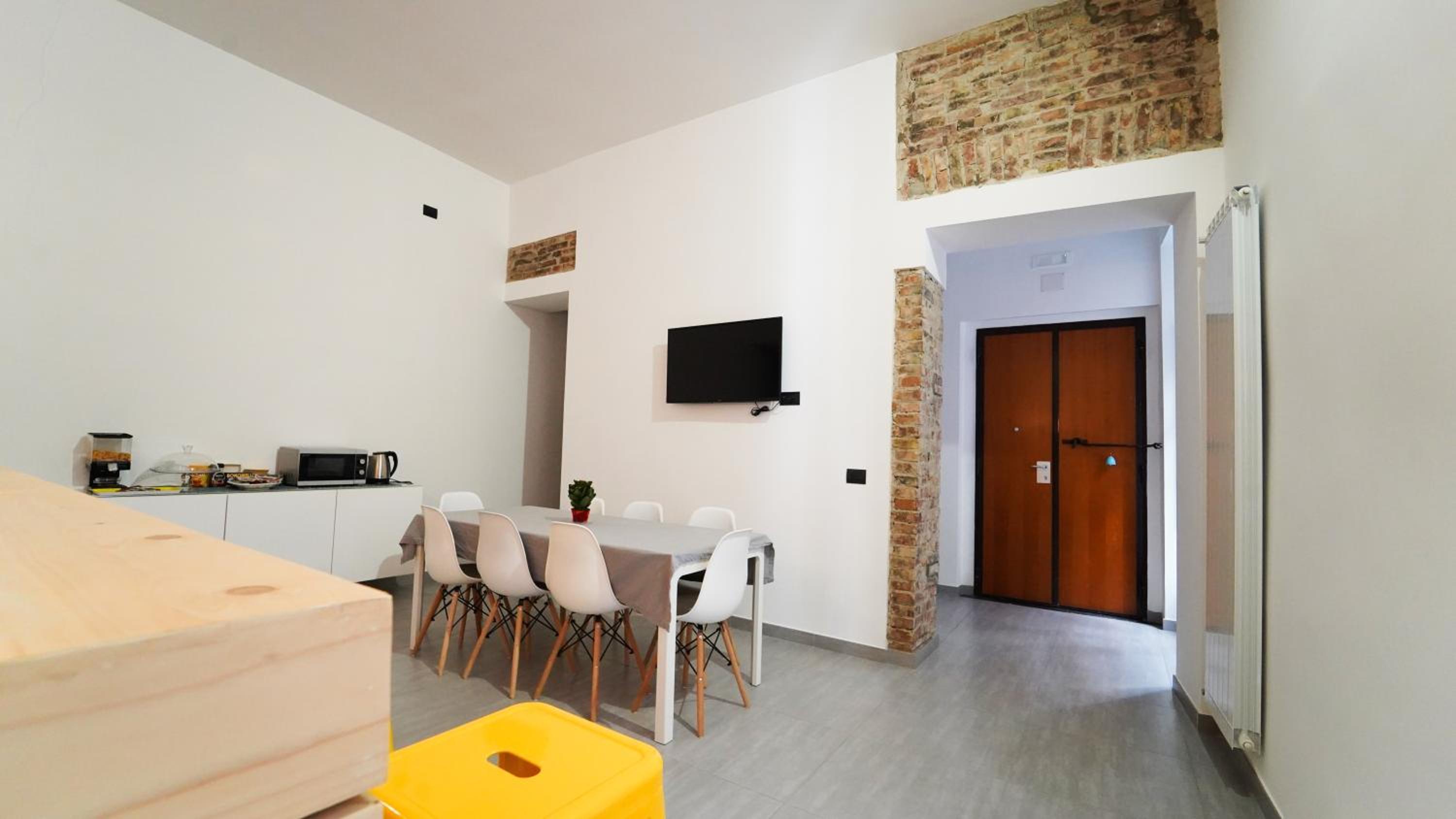 Neapolitan Flat 2 0 B&B