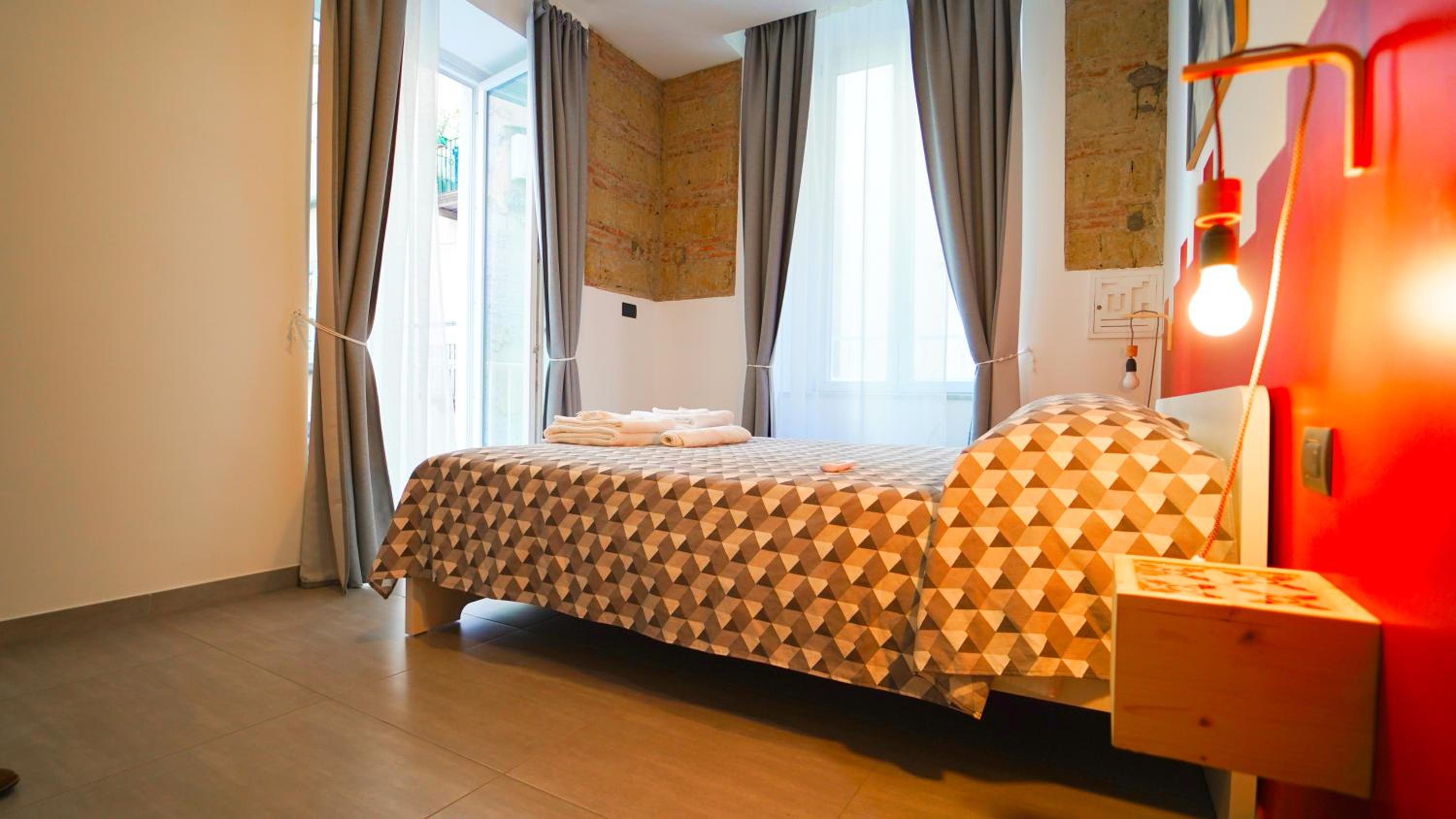 Neapolitan Flat 2 0 B&B