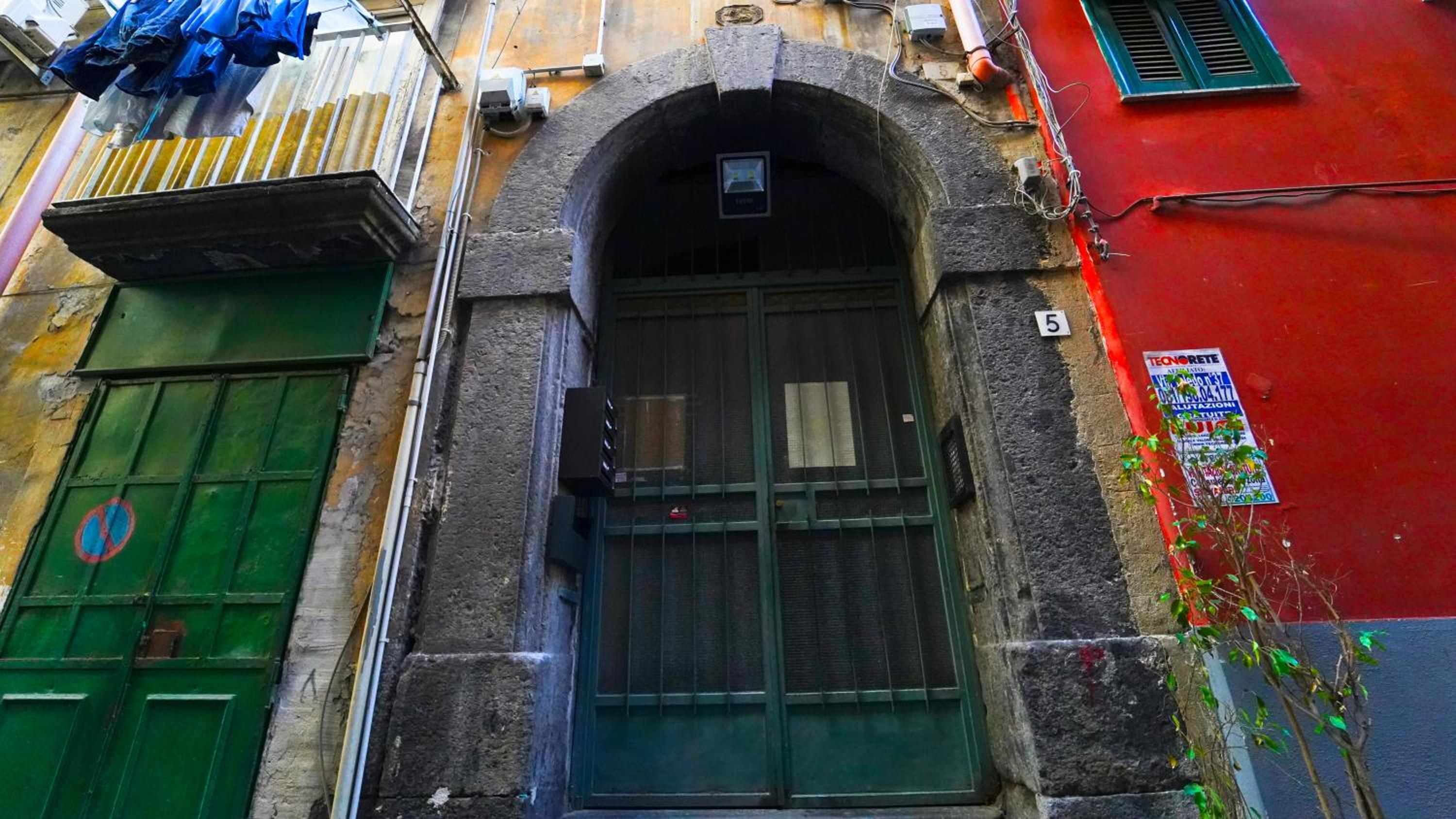 Neapolitan Flat 2 0 B&B