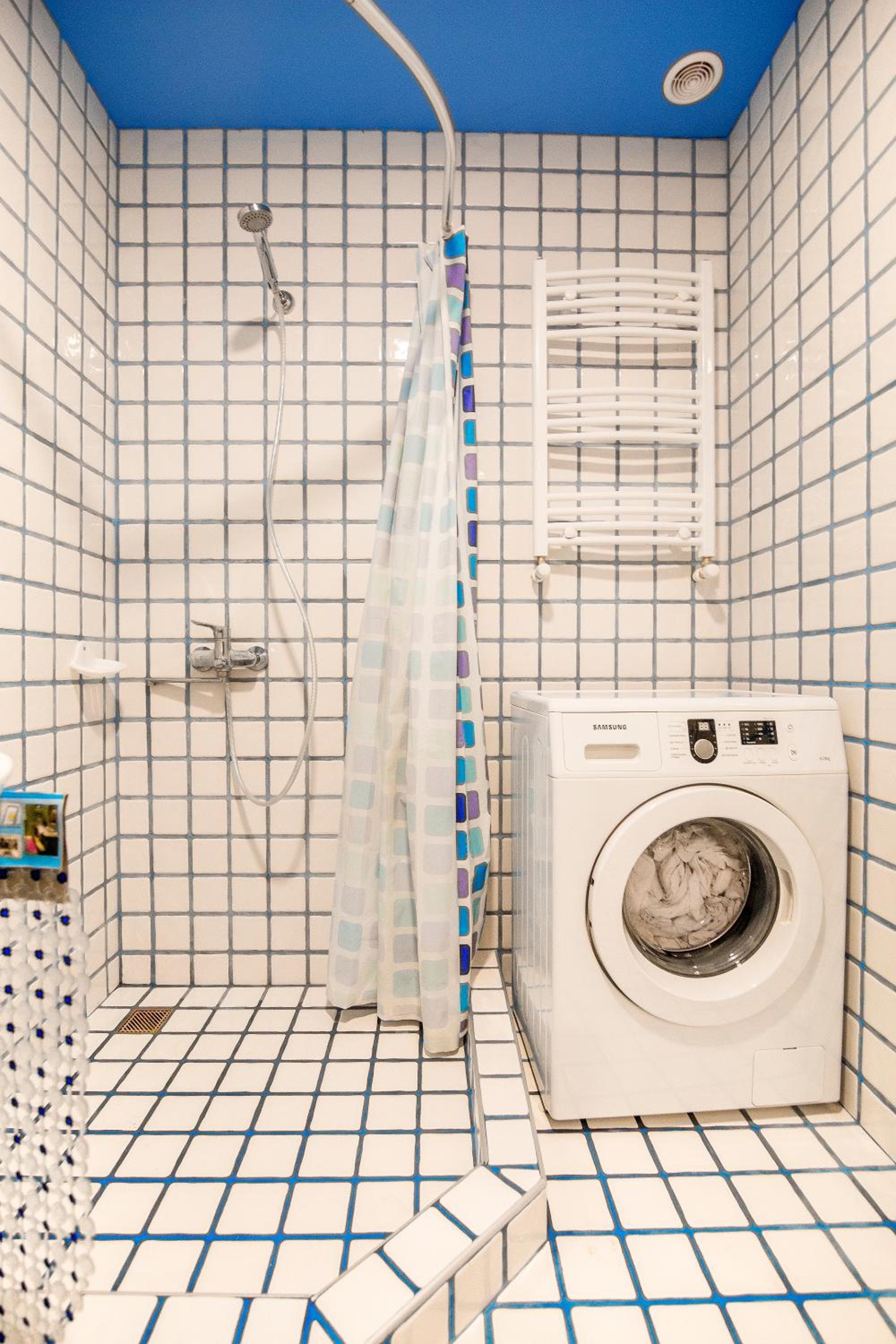Guest House Bolnisi - Colorful Apartment view 4