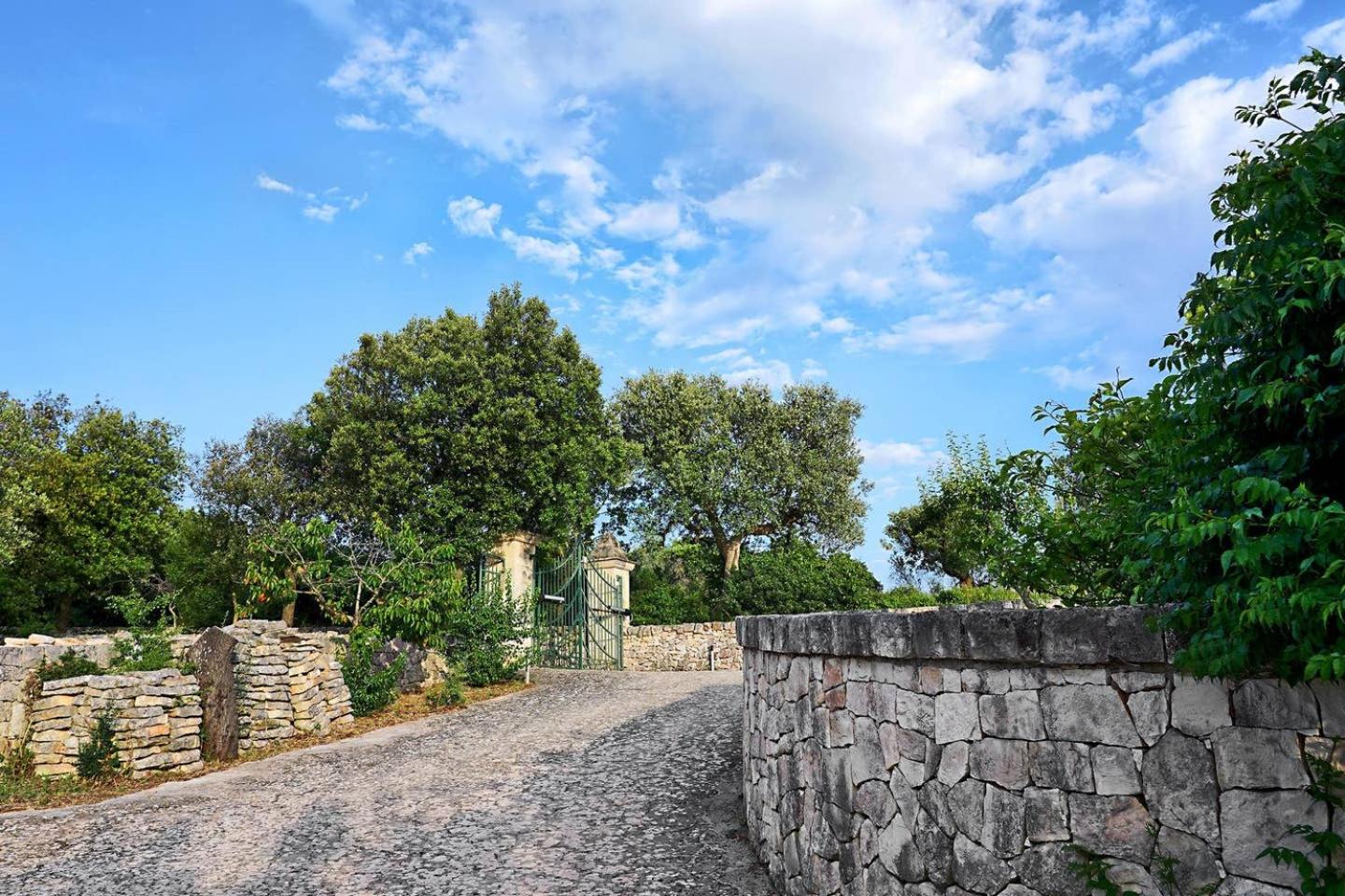 Trullo Klohi by Perle di Puglia view 2