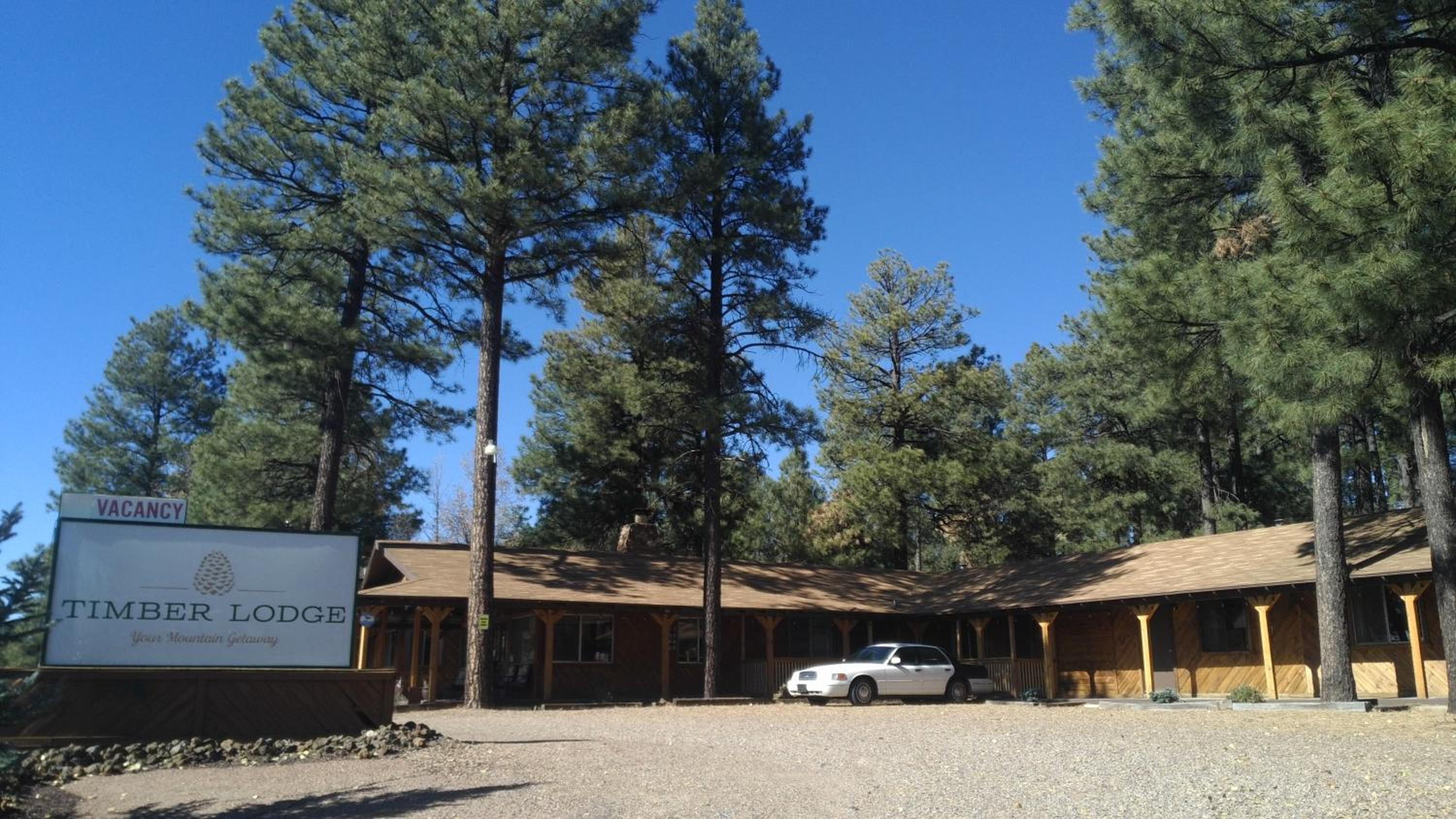 TimberLodge Inn