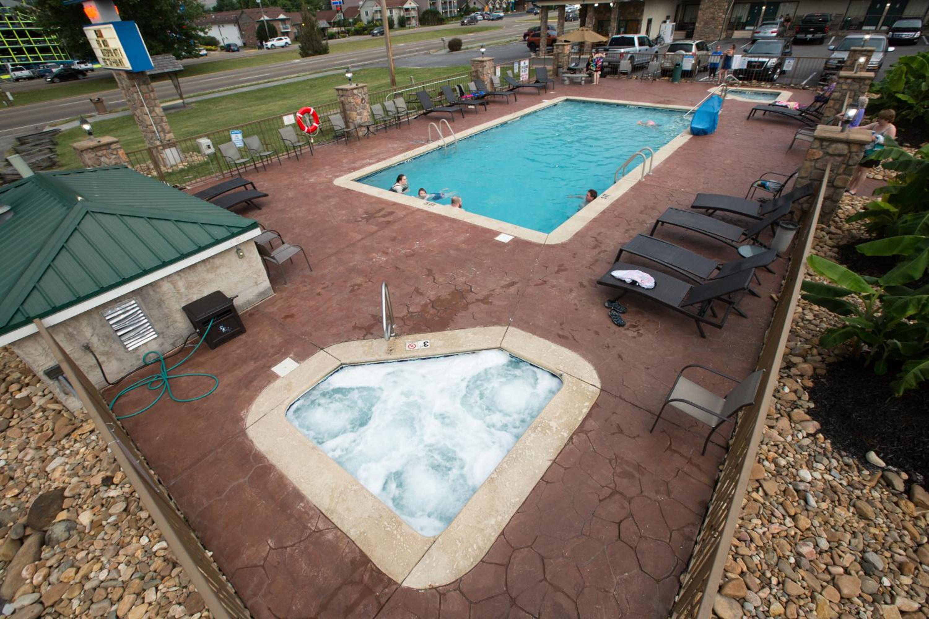 Mountain Breeze Motel