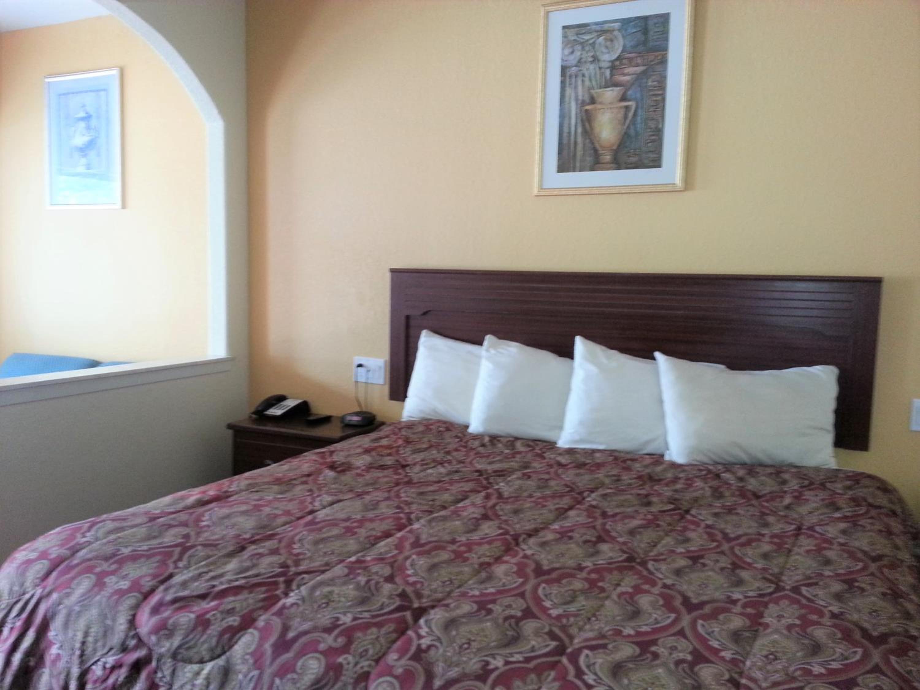 Scottish Inn Suites IAH West - Property Image 11