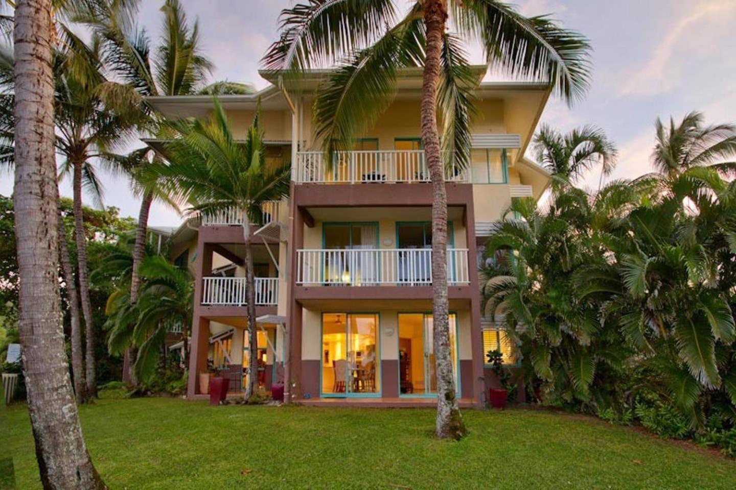 Trinity Beach Vacations - The Beach Shack 3BR Waterfront Resort, Own WIFI - Property Image 5