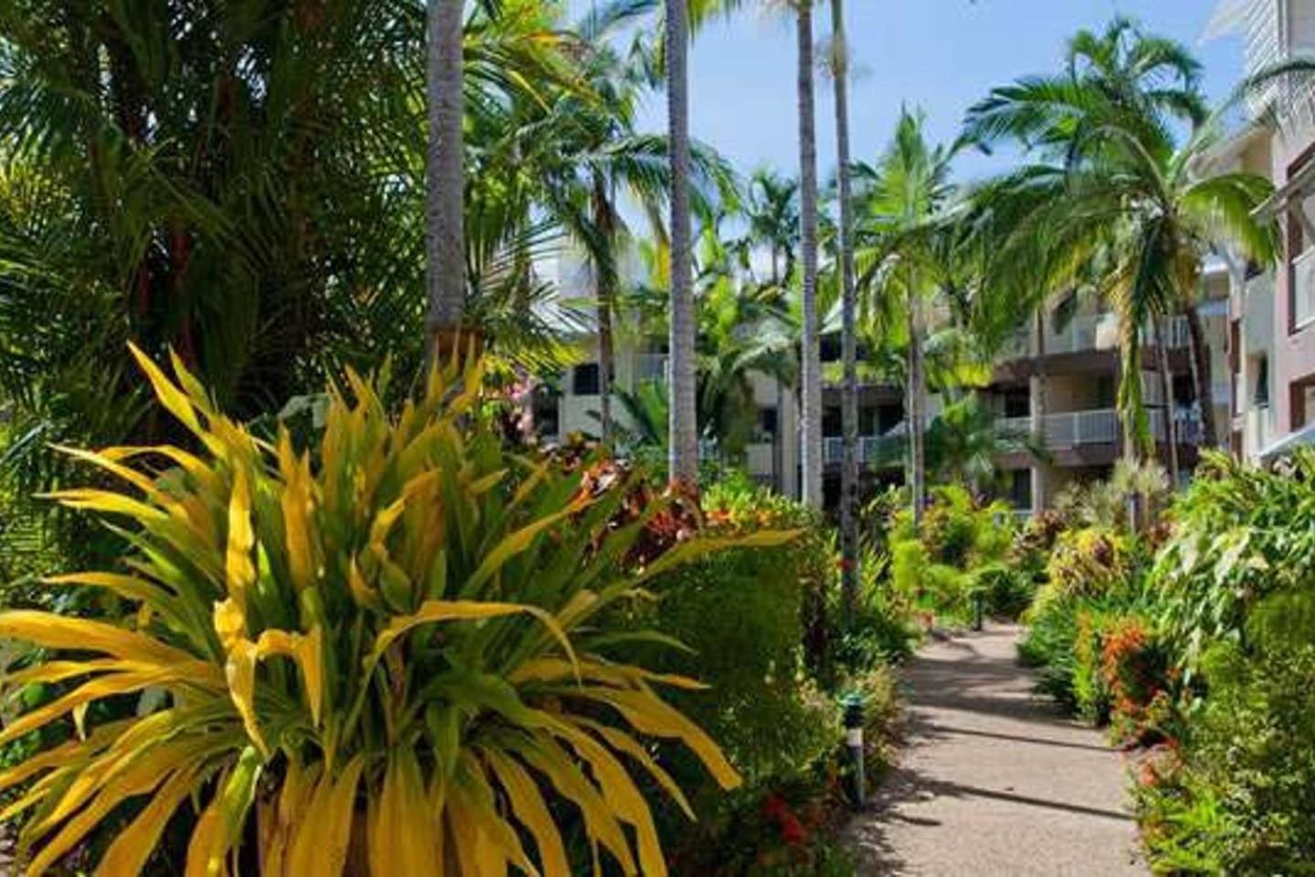 Trinity Beach Vacations - The Beach Shack 3BR Waterfront Resort, Own WIFI - Property Image 12