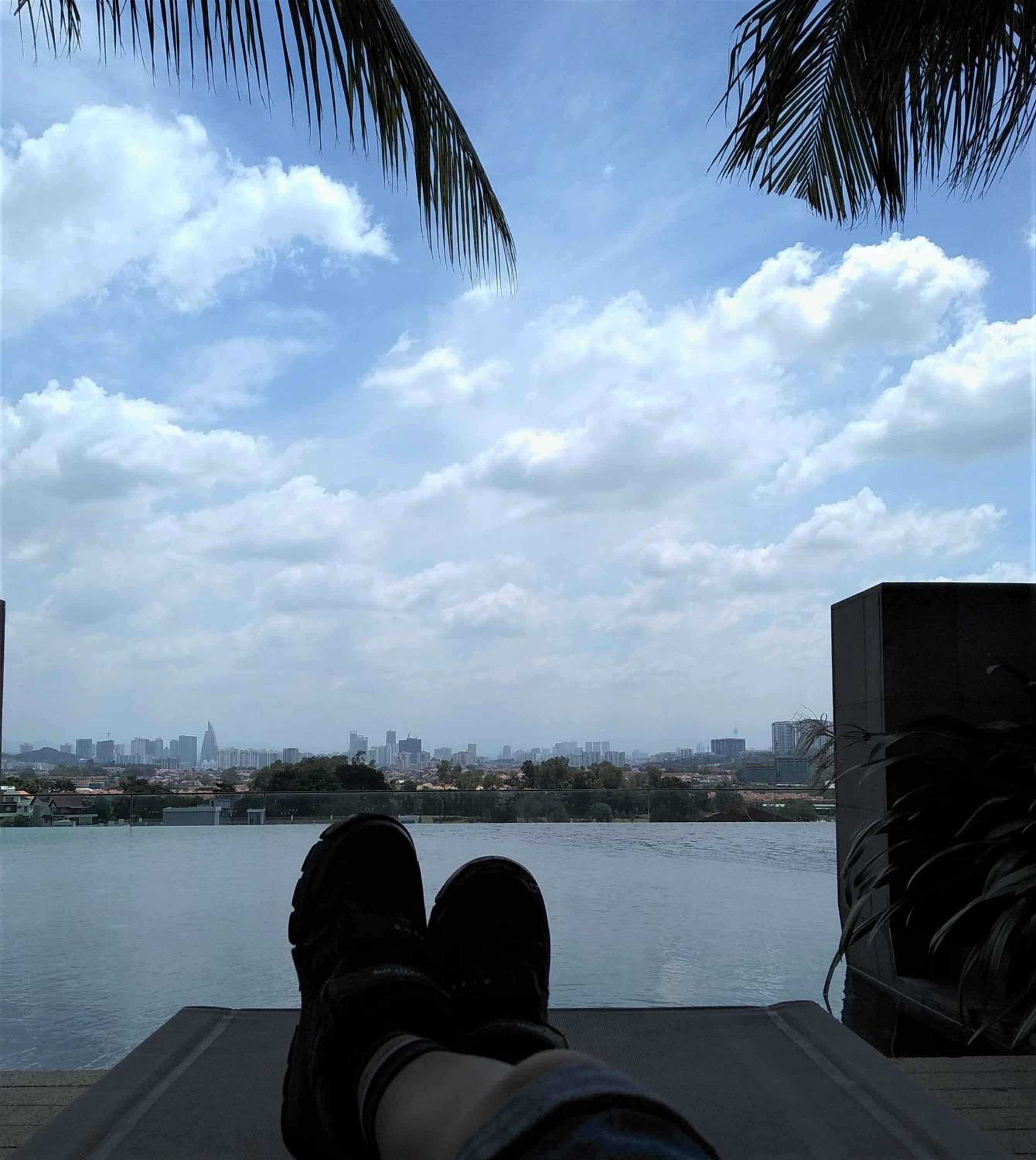 RESORT HOME WITH GOLF AND KLCC CITY VIEW NEAR TO BUKIT JALIL STADIUM & AXIATA ARENA